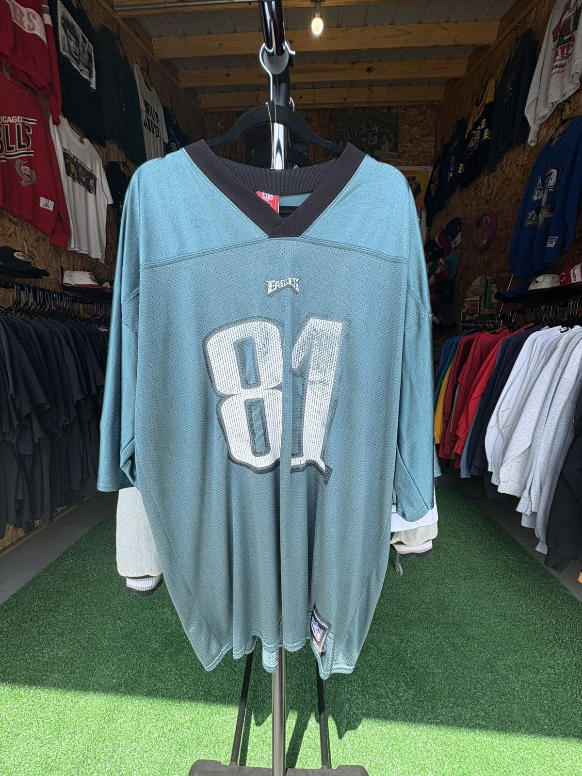 NFL × Vintage Vintage 2004 Terrell Owen’s Philadelphia Eagles jersey Size US XL / EU 56 / 4 - 2 Thumbnail