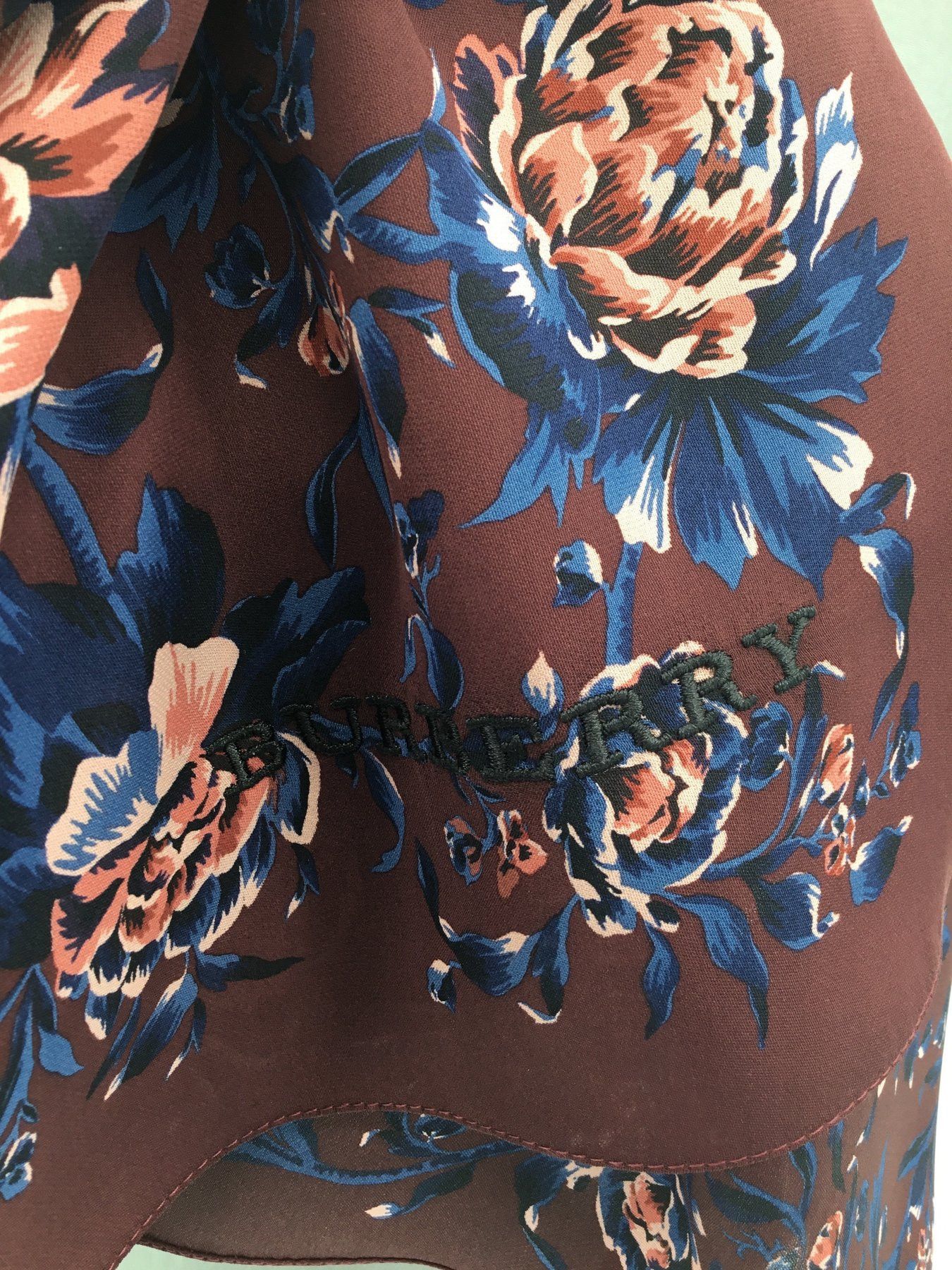 Burberry Silk stole Burberry Size ONE SIZE - 16 Thumbnail