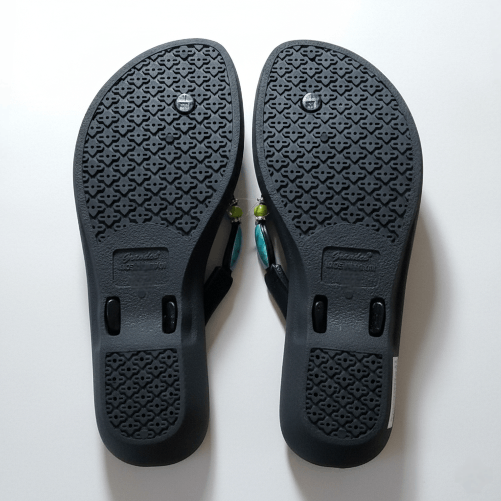 Other Grandco Size 8 NWT Sandal Lightweight Foam Flip Flops Size US 8 / IT 38 - 6 Thumbnail