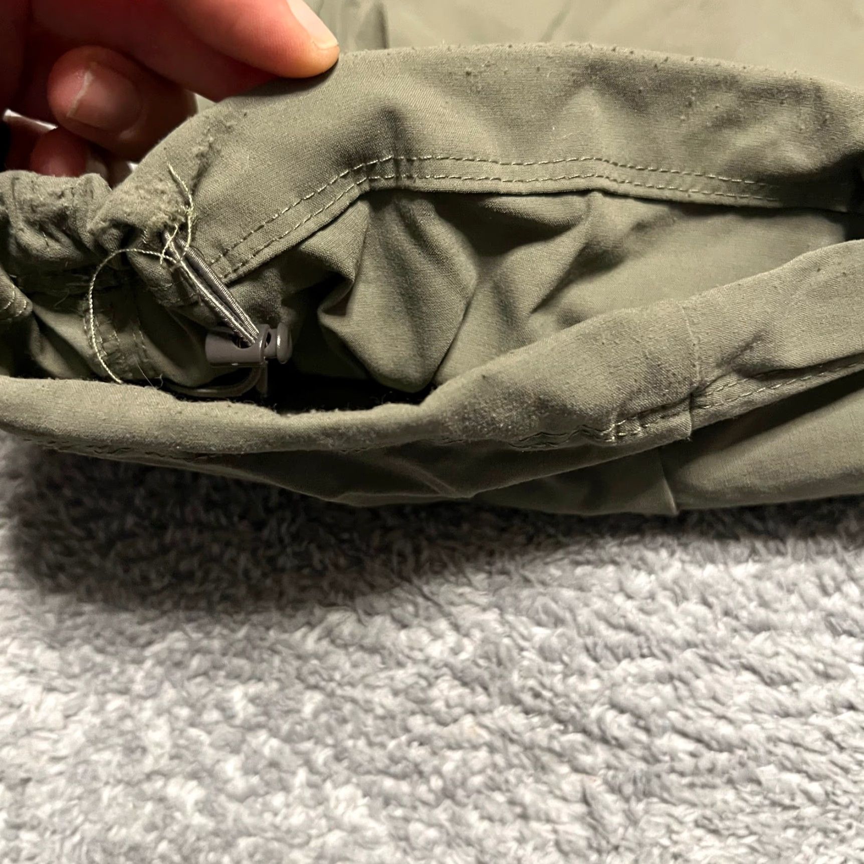Vintage Columbia Pants Womens 16 Green Zip Off Convertible Shorts Hiking Nylon Cargo Women 16 Green Zip Off Convertible Hiking Nylon Size 38" / US 16 / IT 52 - 3 Thumbnail