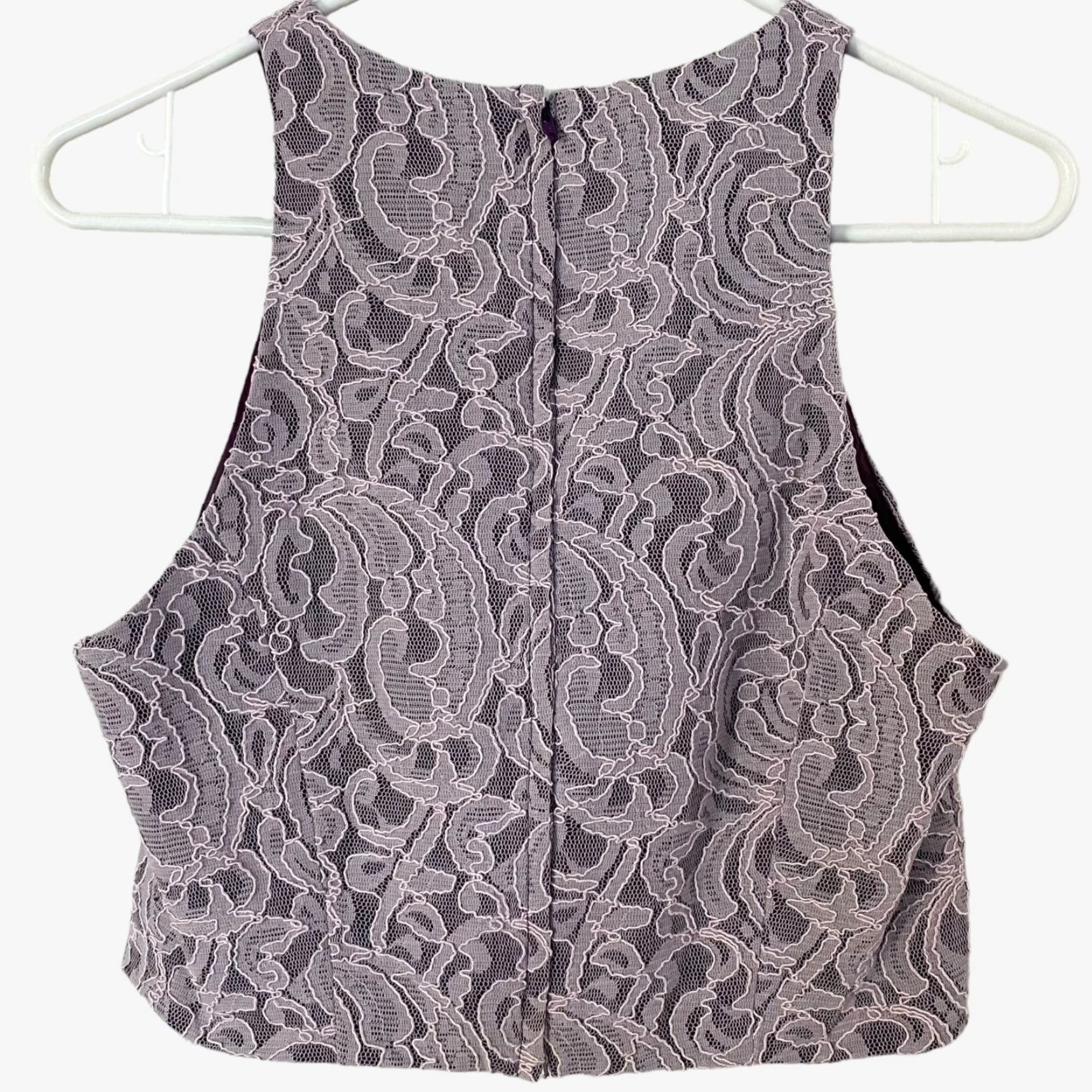 Vintage VINTAGE The Dessy Collection Purple Floral Lace High-Neck Crop Top Sleeveless Women's 8 Size M / US 6-8 / IT 42-44 - 4 Thumbnail