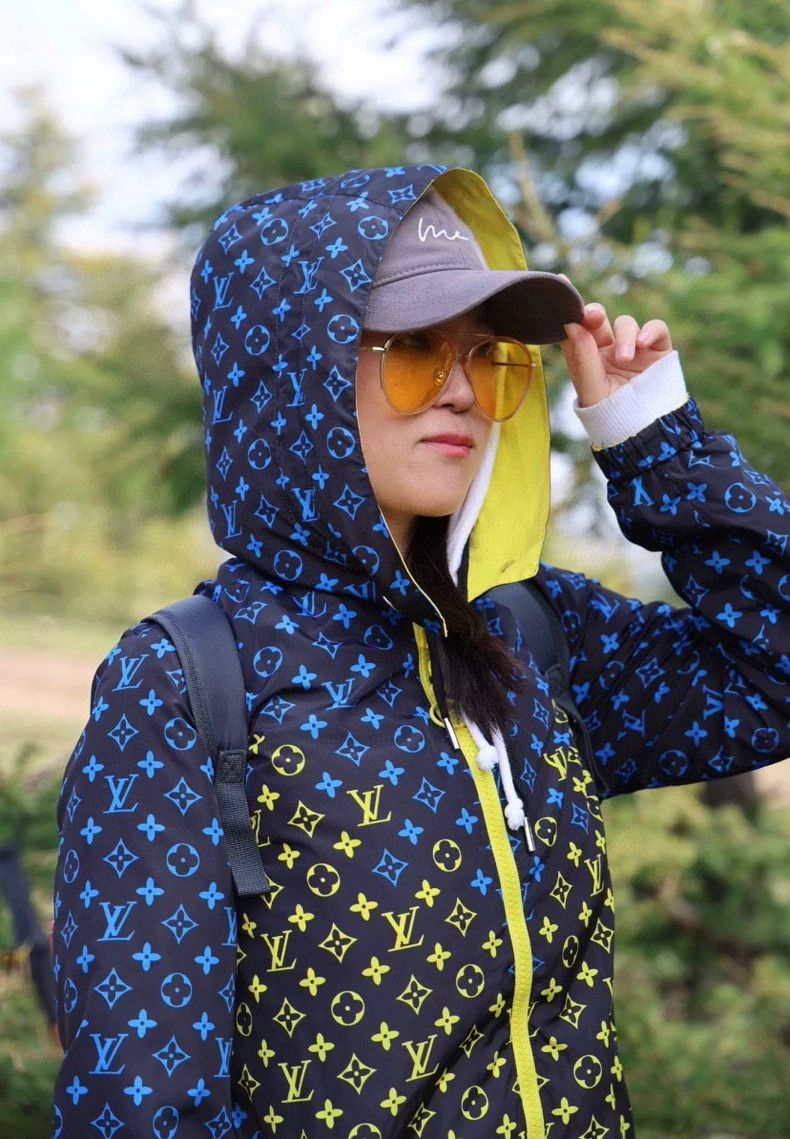 Louis Vuitton Louis Vuitton Full printed logo gradient jacket 2503-Nextar Size XS / US 0-2 / IT 36-38 - 6 Thumbnail