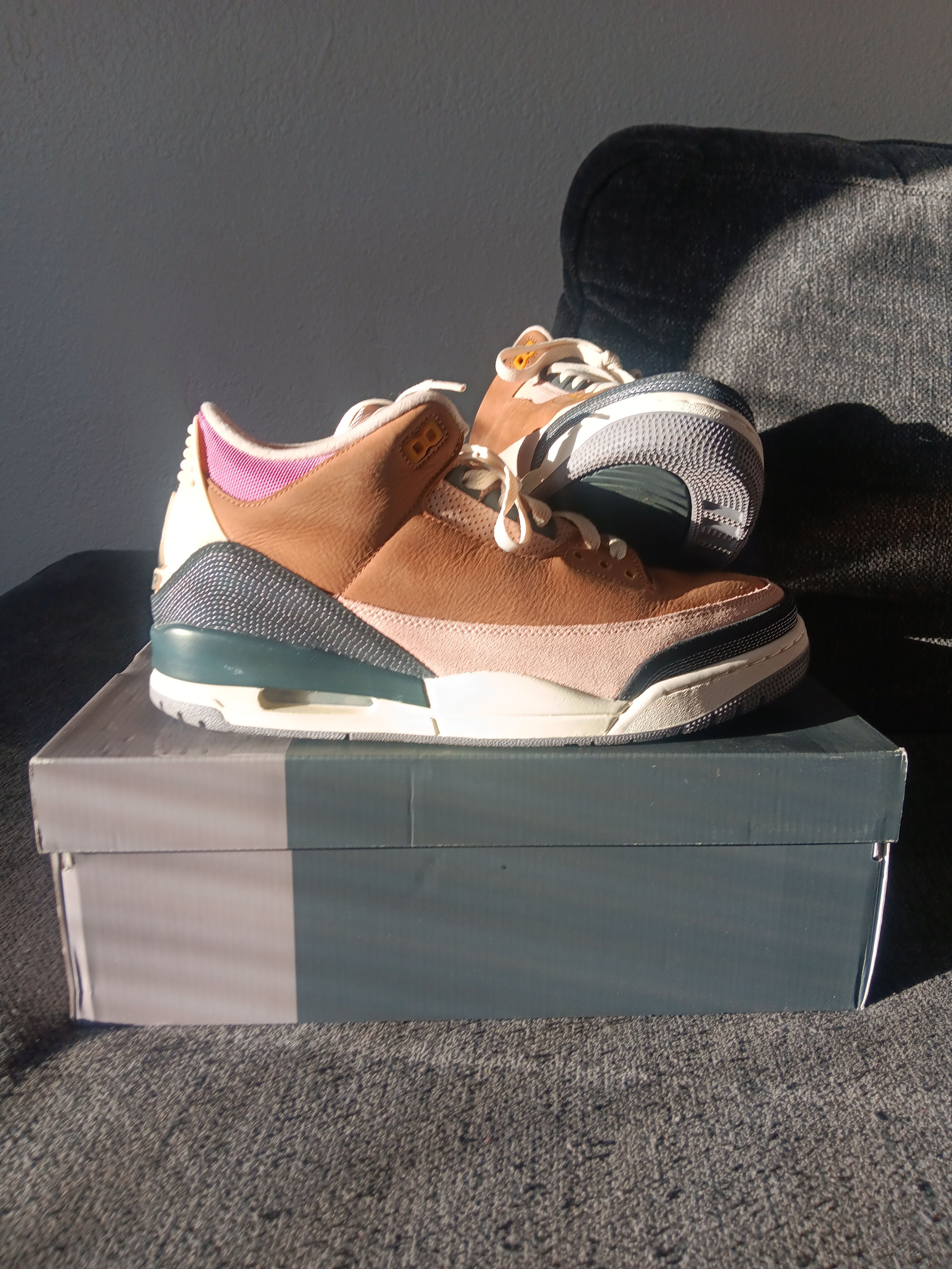 Jordan Brand Nike Air Jordan Retro 3 Size US 13 / EU 46 - 1 Thumbnail