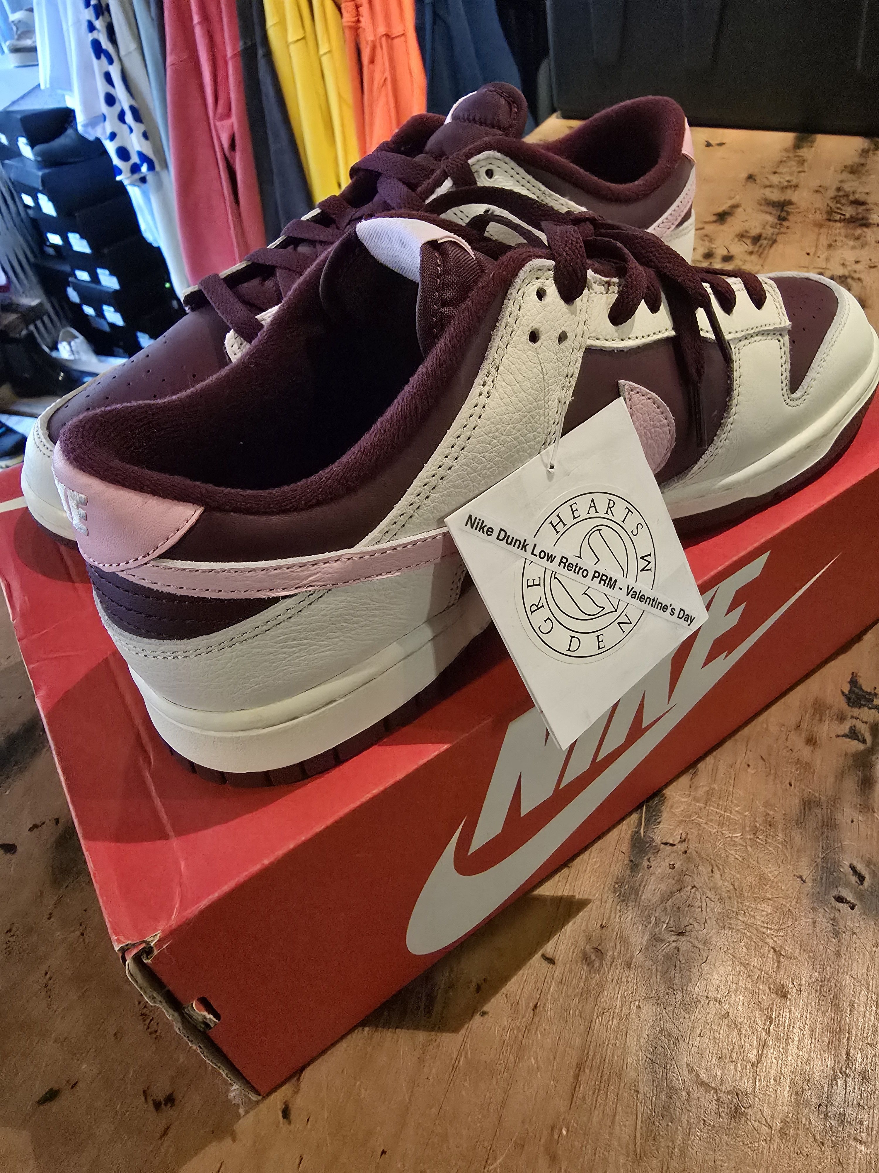 Nike Nike Dunk Low Premium Retro PRM - Valentine's Day Size US 11 / EU 44 - 5 Thumbnail
