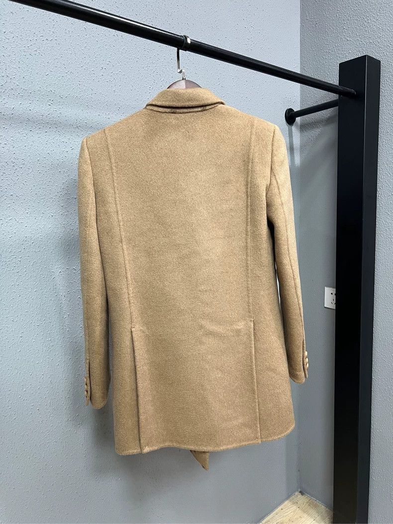 Fendi Fendi Beige DoubleBreasted Coat Size US M / EU 48-50 / 2 - 2 Thumbnail