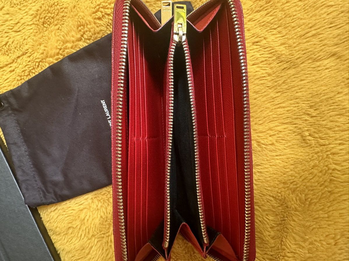Yves Saint Laurent Saint Laurent YSL wallet Size ONE SIZE - 16 Thumbnail