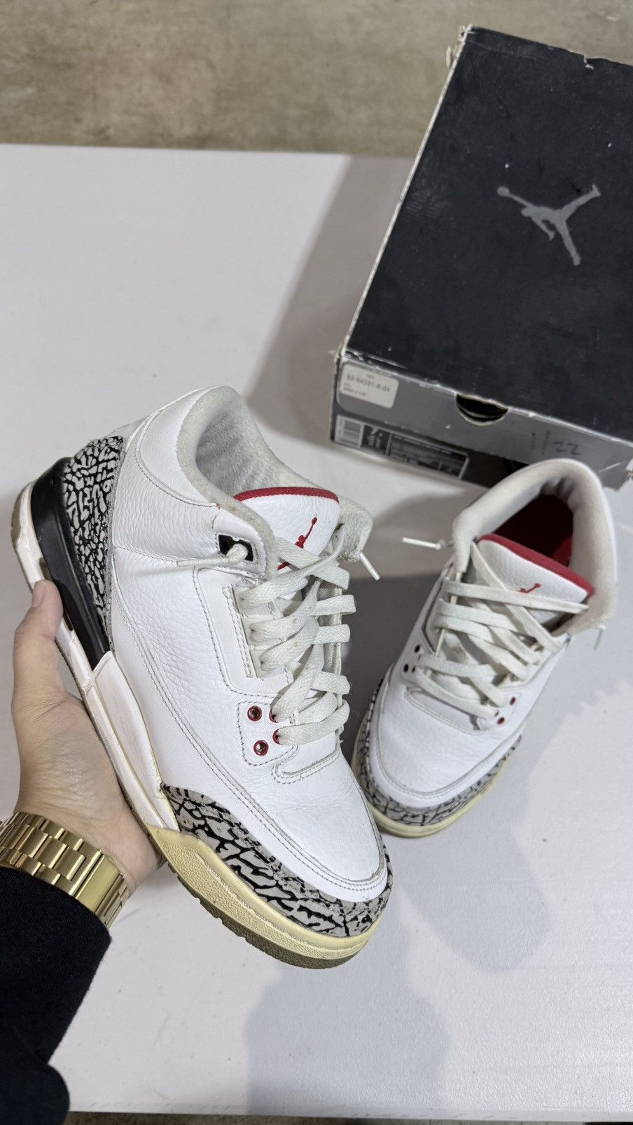 Jordan Brand Jordan 3 ( White Cements 10’ ) Size US 7 / EU 40 - 1 Thumbnail
