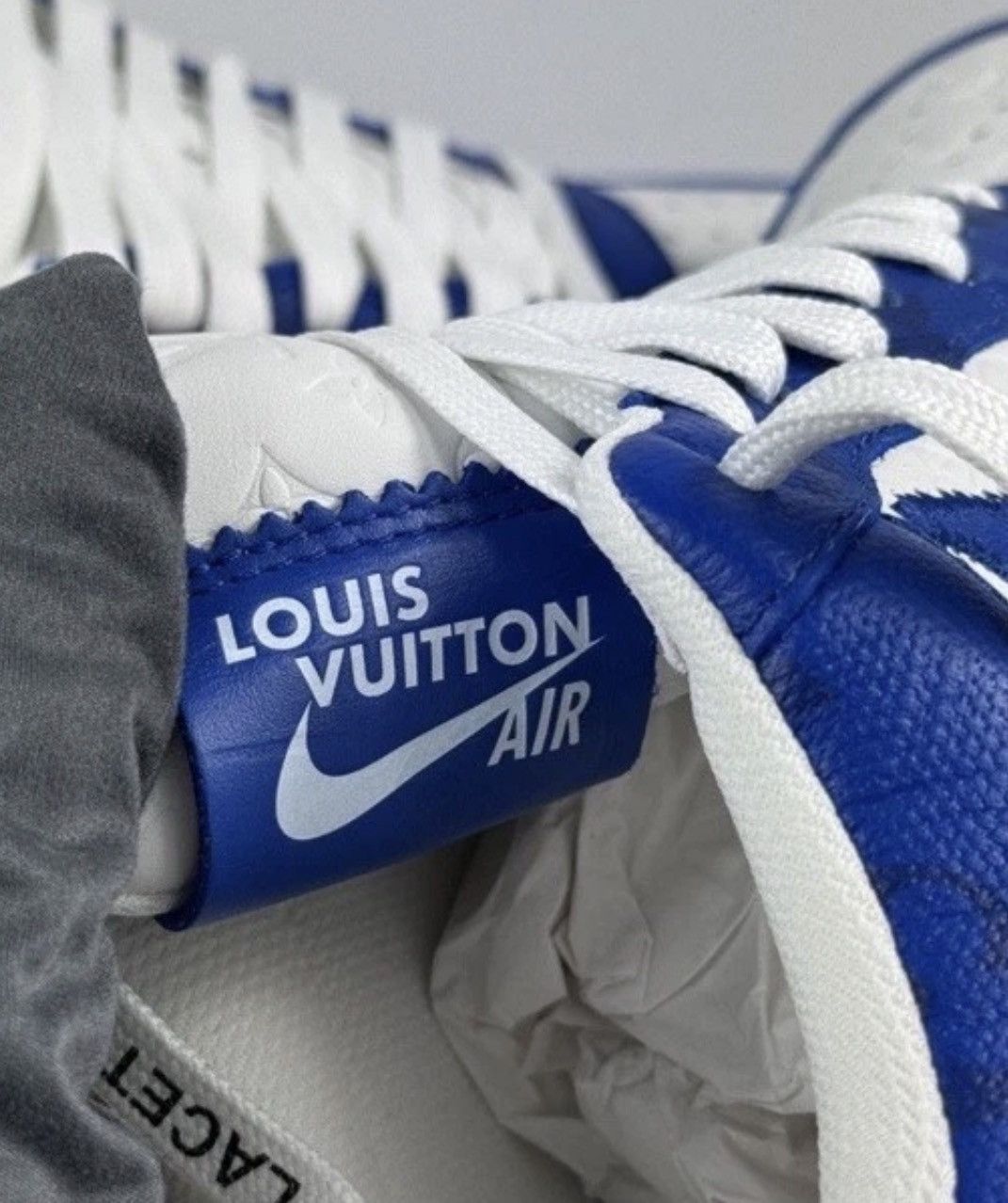 Louis Vuitton LOUIS VUITTON X AIR FORCE 1 BLUE SNEAKERS Size US 8.5 / EU 41-42 - 12 Thumbnail