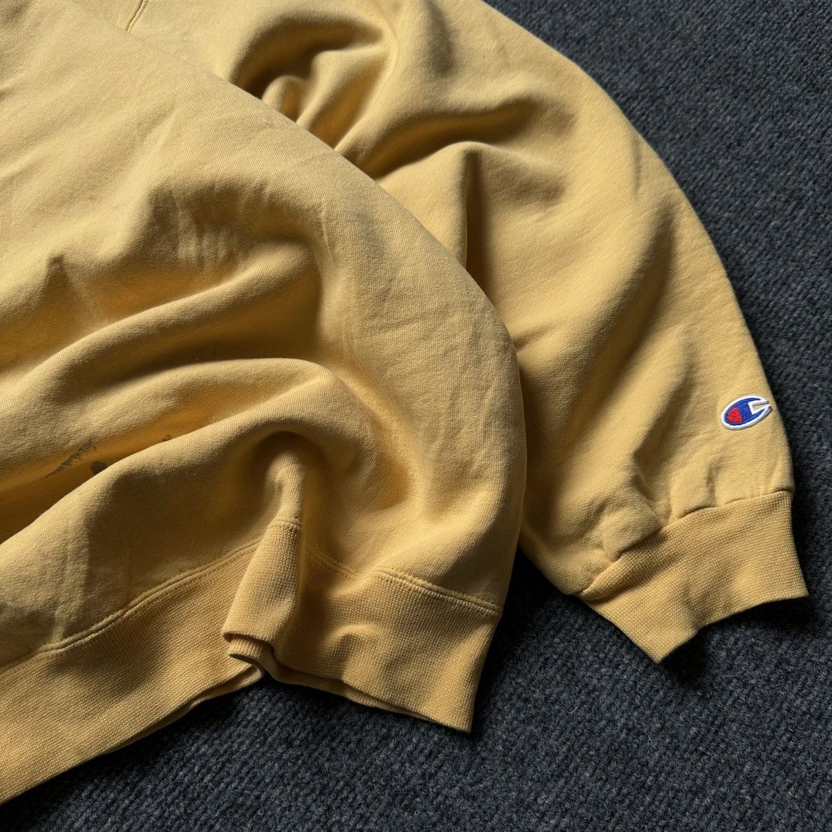 Champion VTG Champion Sweatshirt Small Logo Size XL Trashed 00s UsA Size US XL / EU 56 / 4 - 7 Thumbnail