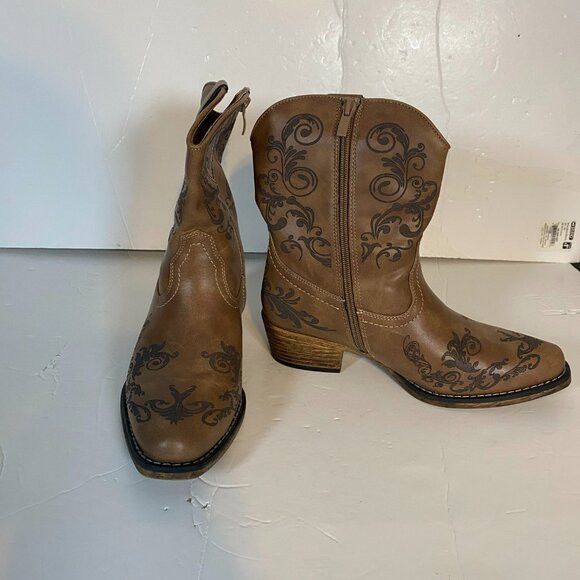 Other Dream Pairs Brown Western Women’s Cowgirl Ankle Boots Size 6 Size US 6 / IT 36 - 8 Thumbnail