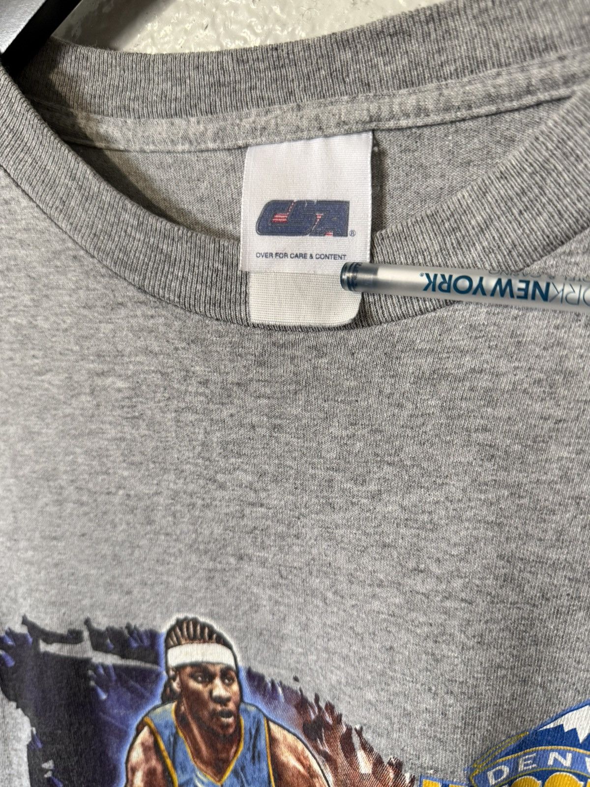 NBA XL Vintage 2003 Denver Nuggets Carmelo Anthony NBA Coin Tee Size US XL / EU 56 / 4 - 4 Thumbnail