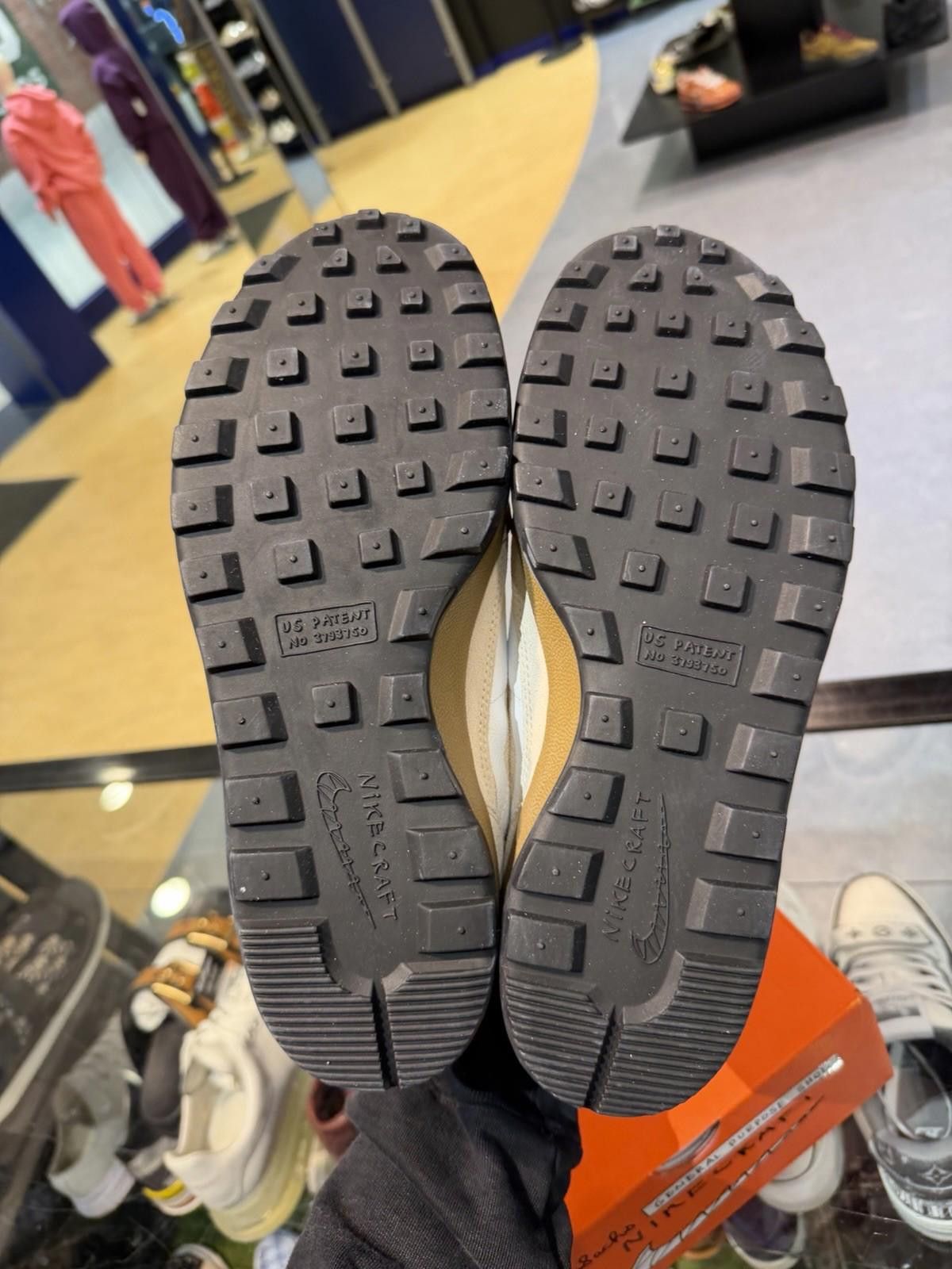 Nike Women's 12 / Men's Size 10.5 NikeCraft General Purpose Size US 10.5 / EU 43-44 - 11 Thumbnail