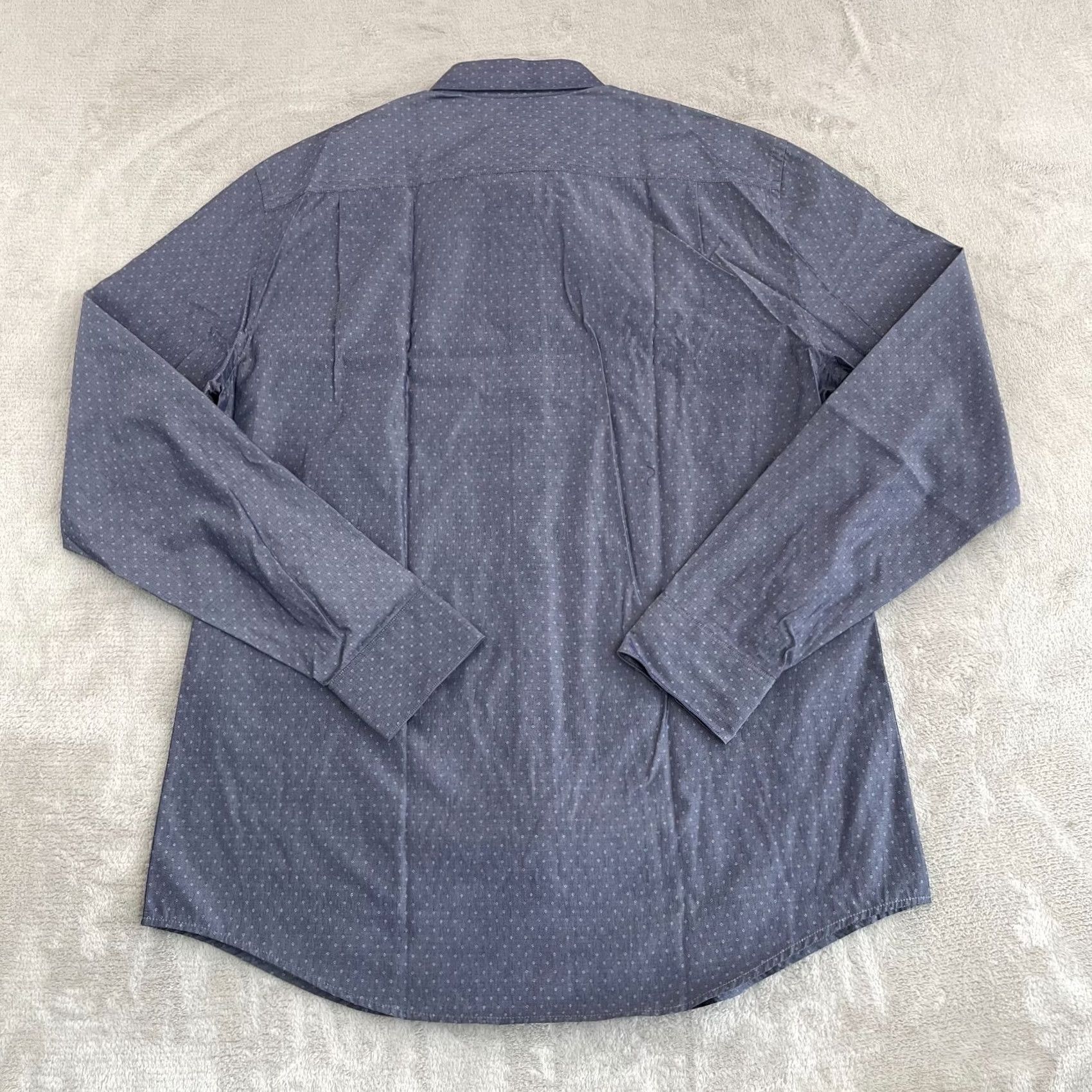 Paul Smith Paul Smith Dress Shirt Men 16.5 42 Geometric Chambray Blue Italy Made NWOT Dress Shirt Mens Regular Size 16.5 Blue Geometric Chambray Italy Paul Smith Size 46R - 4 Thumbnail
