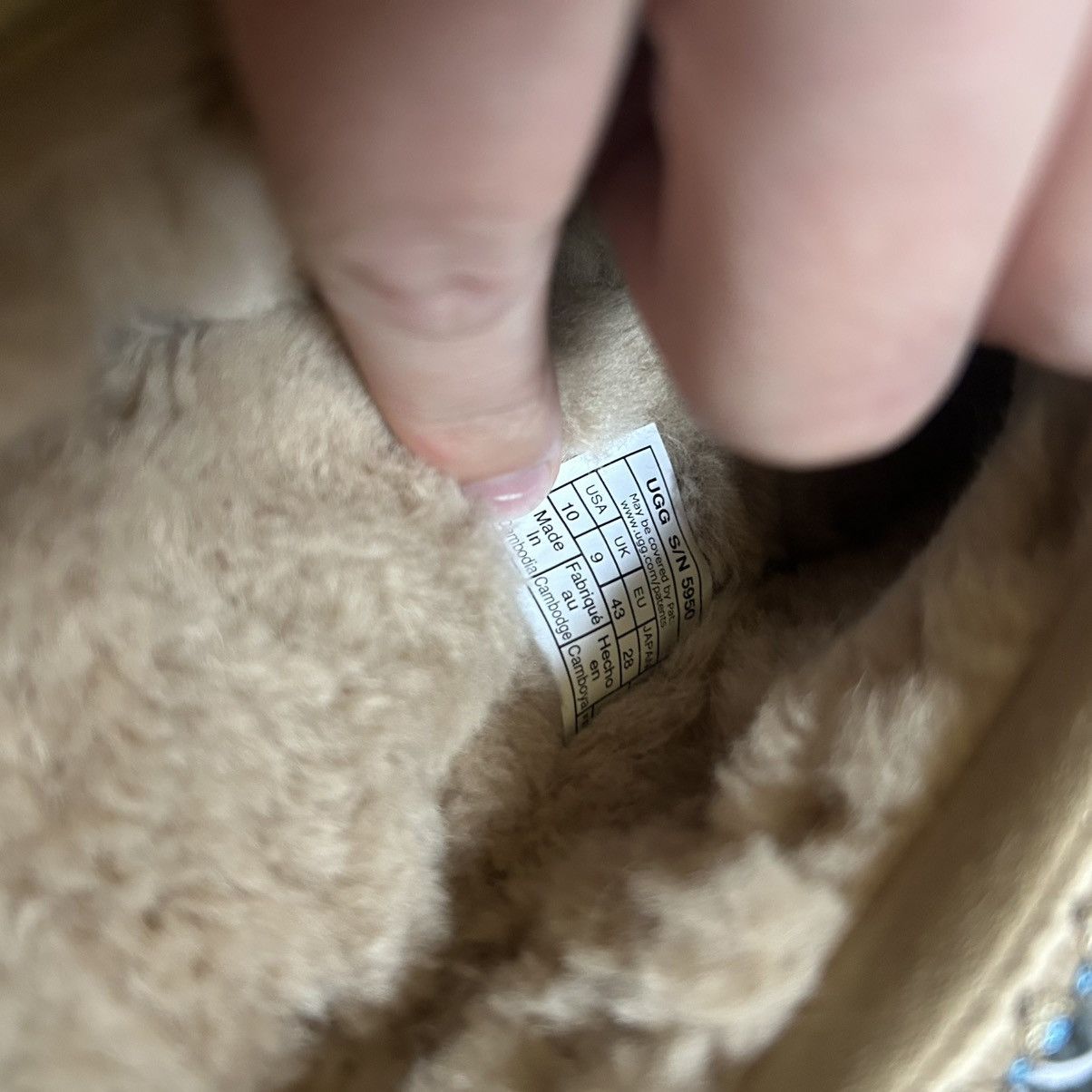 Ugg UGG TASMAN SLiPPERS CREAM SUEDE SANTORiNi SAND GREECE iTALY Size US 10 / EU 43 - 9 Thumbnail