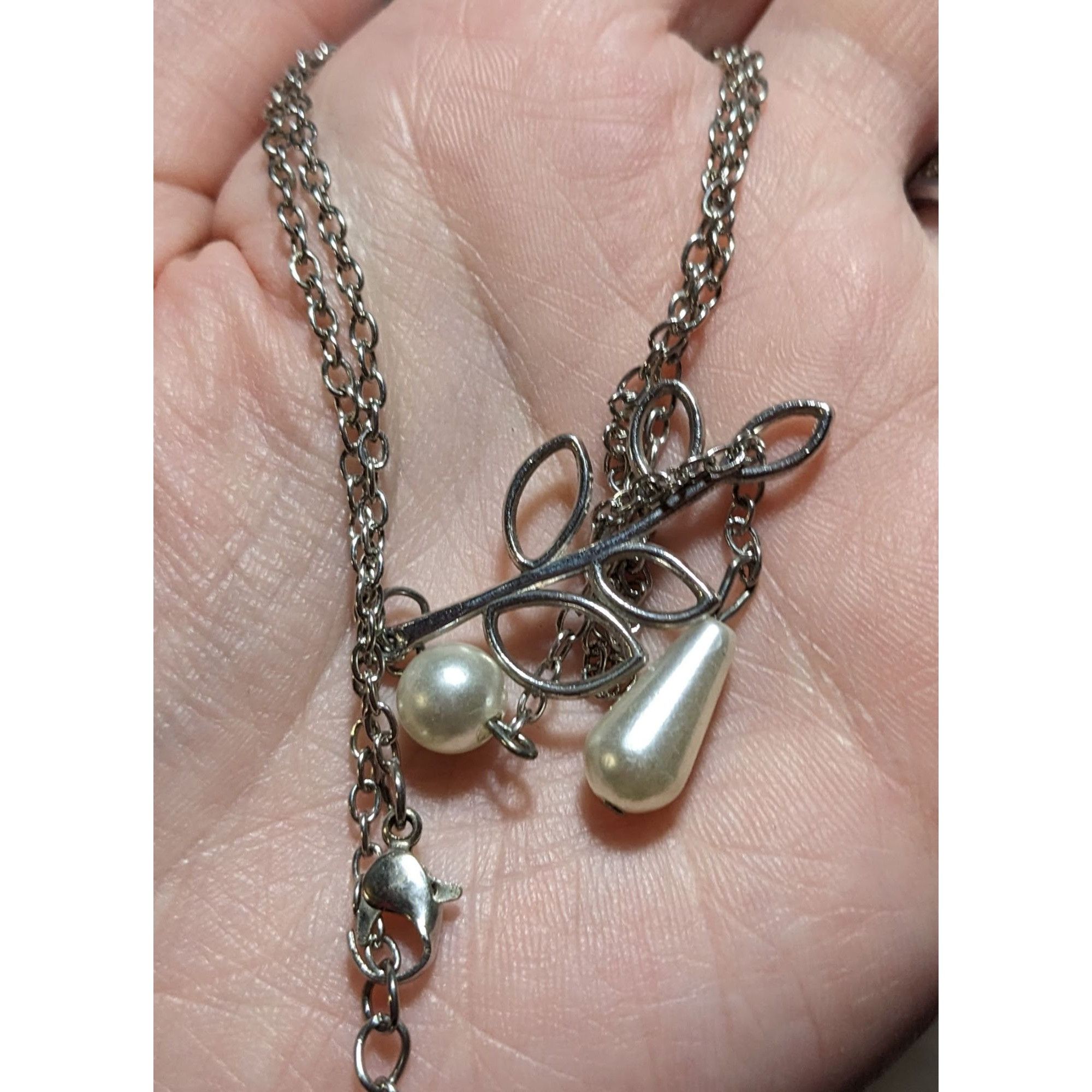 Other Silver Pearl Leaf Necklace Size ONE SIZE - 7 Thumbnail