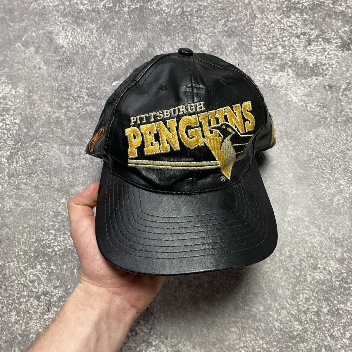 NHL × Sports Specialties × Vintage VTG 90’s Pittsburgh Penguins NHL Specialties leather Cap Size ONE SIZE - 1 Thumbnail