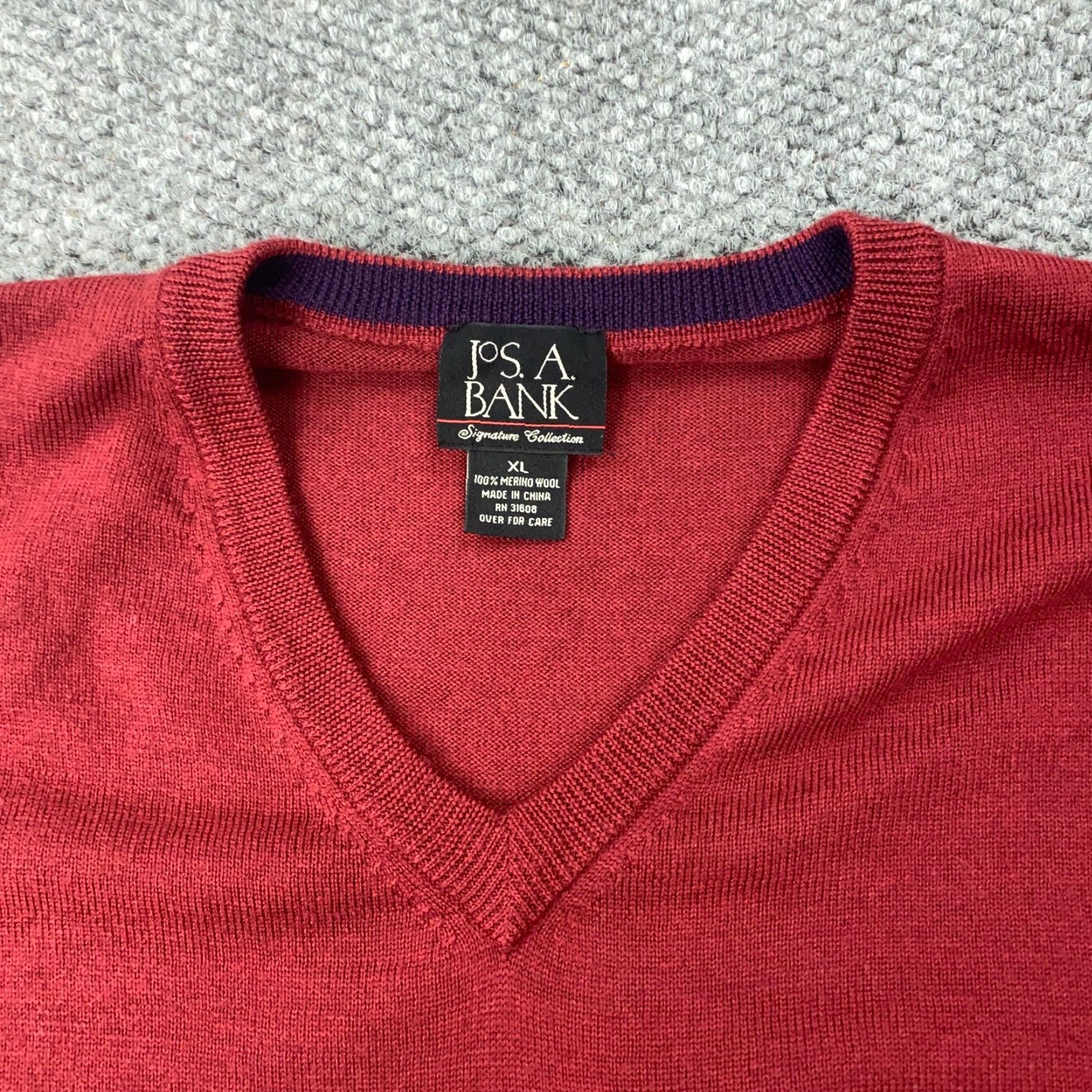 Jos. A. Bank Jos A Bank Sweater XL Red V-Neck Knit Pullover Wool Merino Casual Mens Size US XL / EU 56 / 4 - 3 Thumbnail