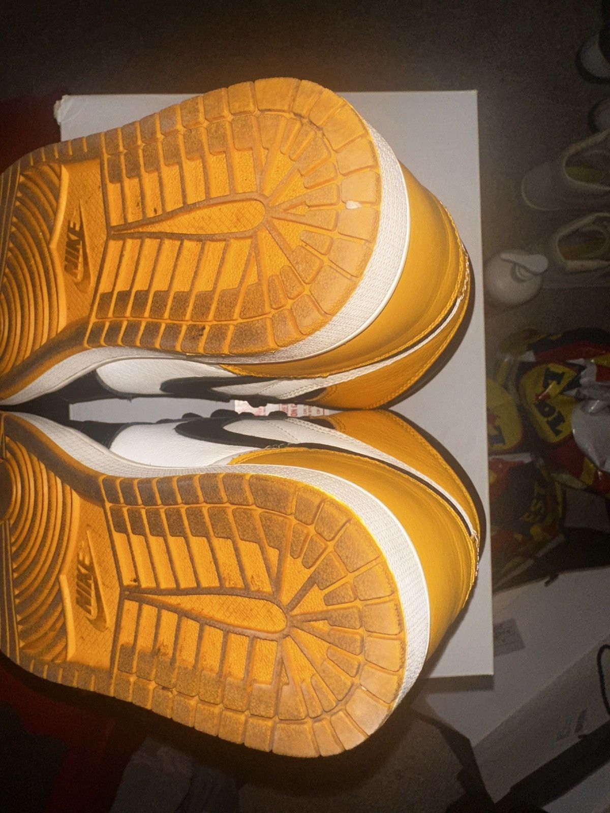 Jordan Brand Jordan 1 Retro OG Taxi Size US 10 / EU 43 - 7 Thumbnail