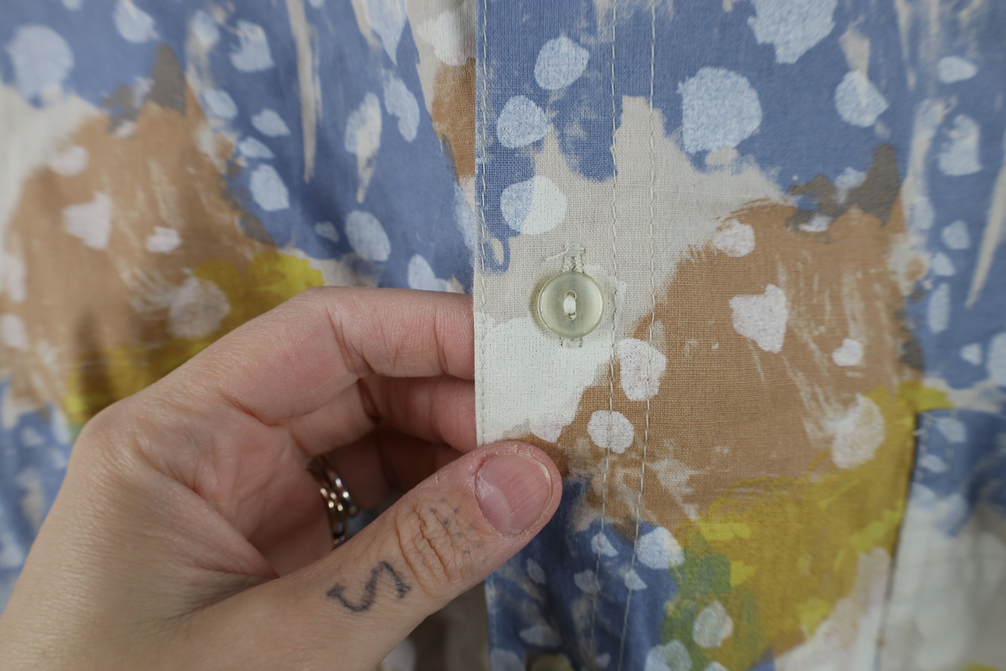 Vintage Vintage 90s Streetwear Splatter Short Sleeve Button Shirt Size US XL / EU 56 / 4 - 5 Thumbnail
