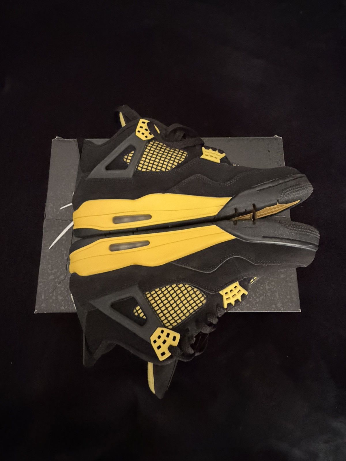 Nike Air Jordan 4 Retro “Thunder” Size 9.5 Black/Yellow Size US 9.5 / EU 42-43 - 8 Thumbnail
