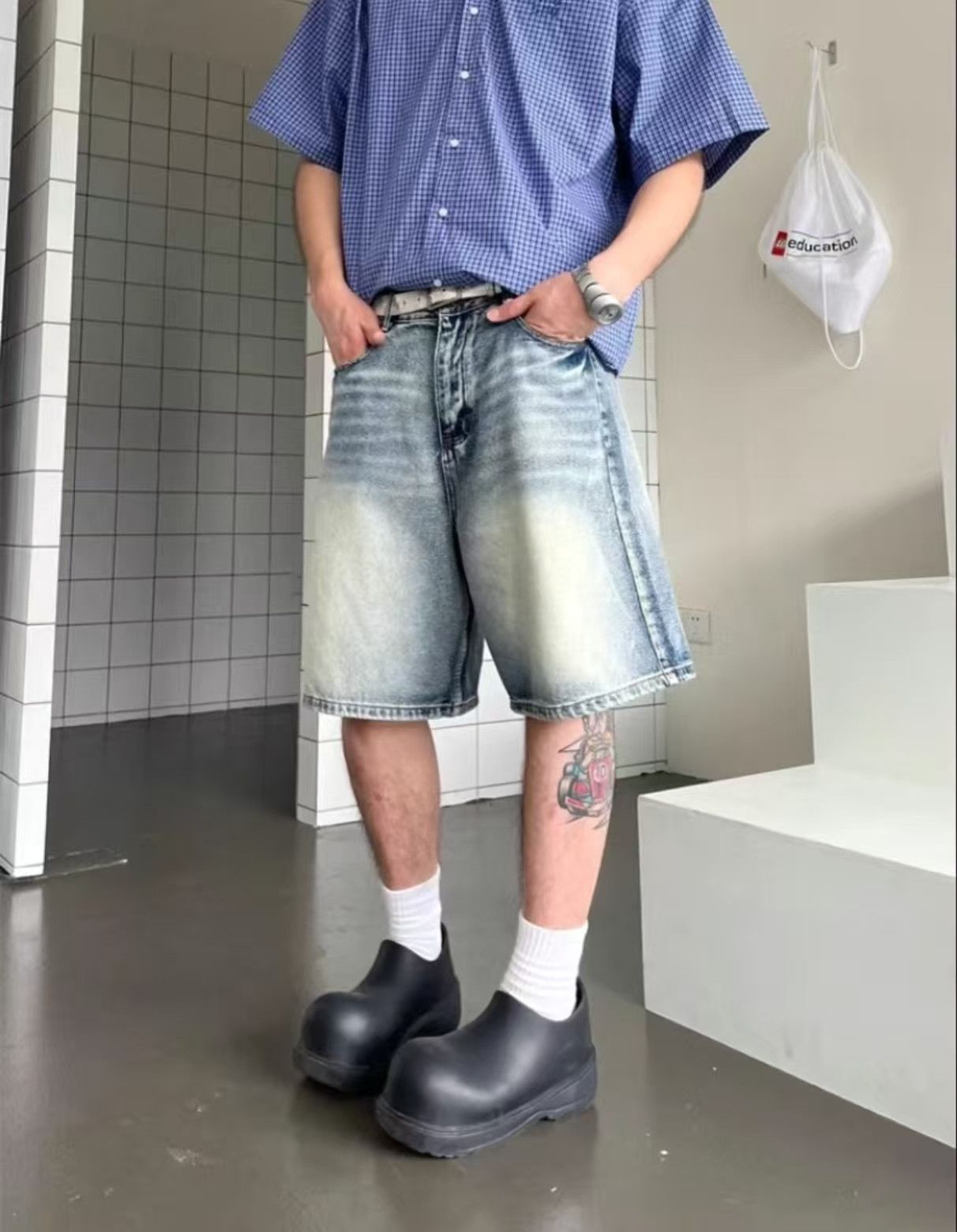 Japanese Brand × Jean Blue washed vintage gradient distressed denim shorts Size US 32 / EU 48 - 2 Thumbnail