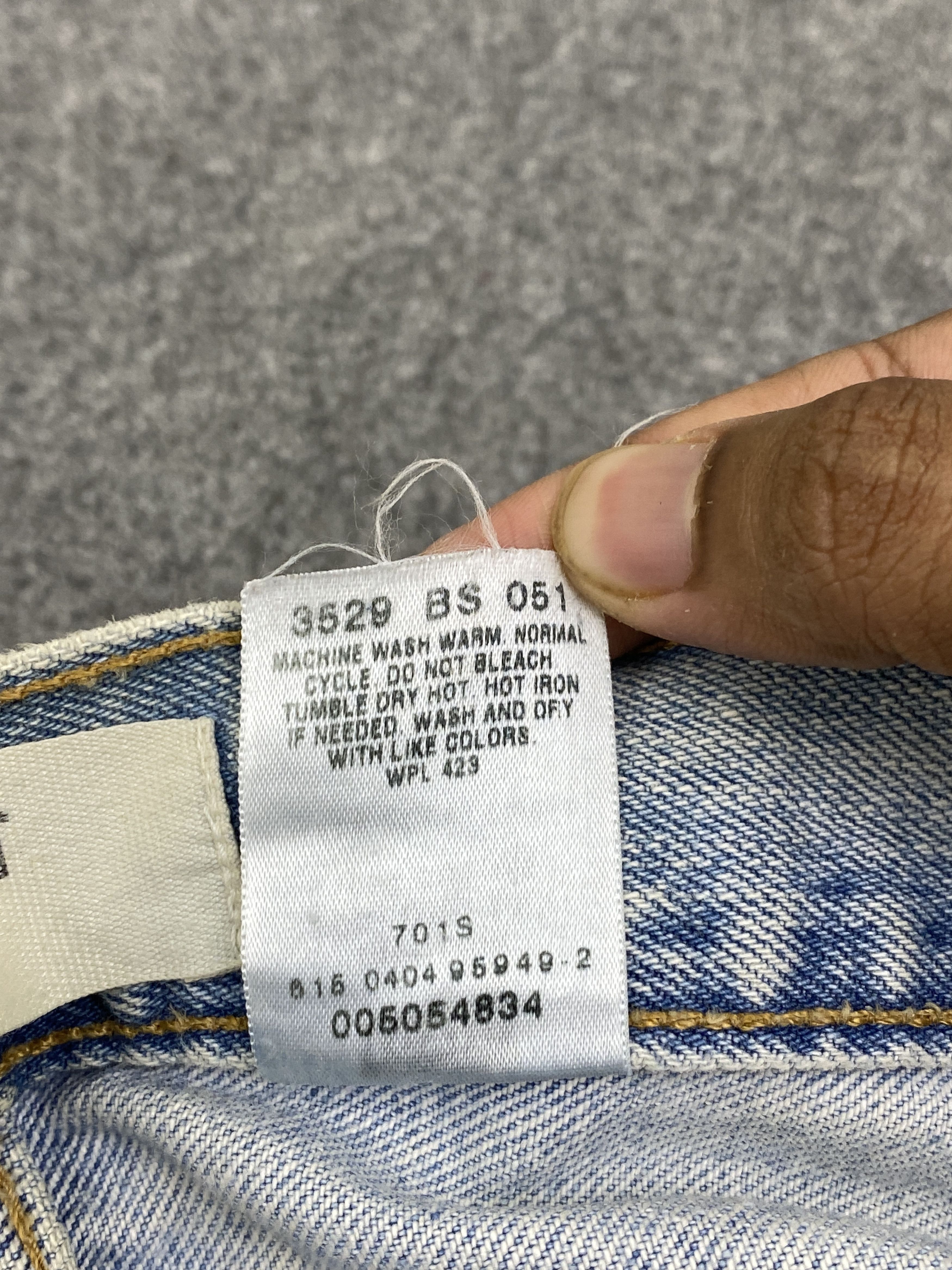 Levi's × Vintage Vintage Levis 505 Rusty Light Blue Jeans Size US 35 - 9 Thumbnail