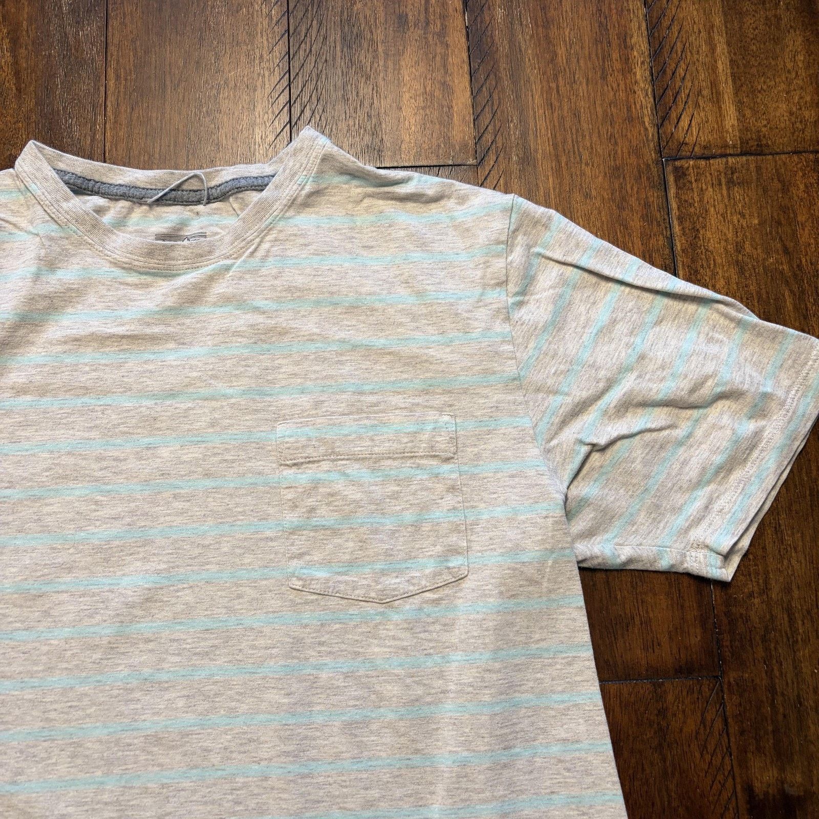Patagonia Patagonia Mens S Gray Stripe Organic Cotton Pocket T-Shirt Size US S / EU 44-46 / 1 - 3 Thumbnail