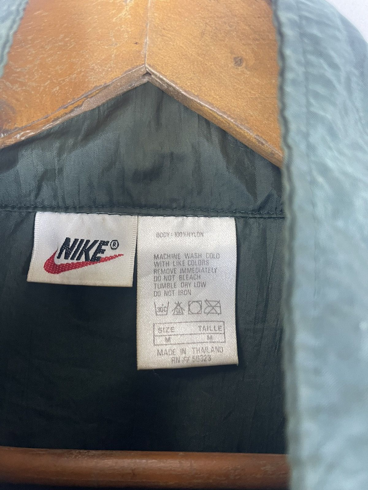 Nike × Vintage NIKE BIG SWOOSH LIGHT JACKET Size US M / EU 48-50 / 2 - 10 Thumbnail