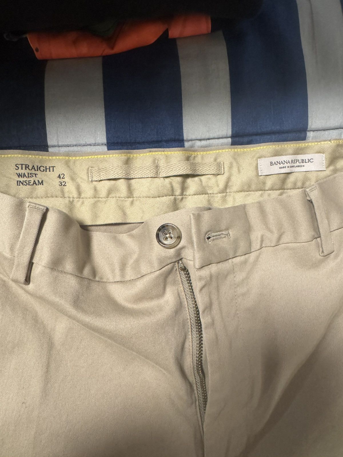 Banana Republic Banana Republic Straight Rapid Movement Chino Sand Khaki Size US 42 / EU 58 - 4 Thumbnail