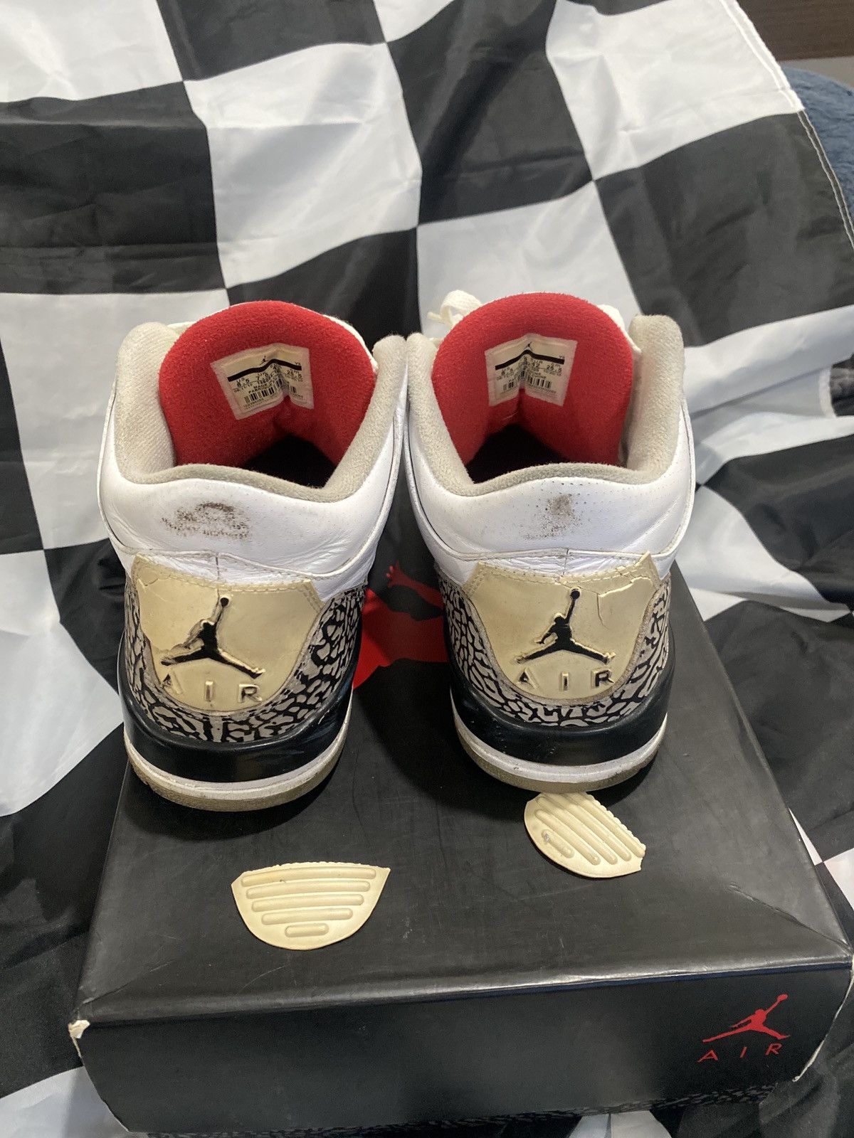 Jordan Brand Air Jordan 3 White Cement size 8.5 Size US 8.5 / EU 41-42 - 6 Thumbnail
