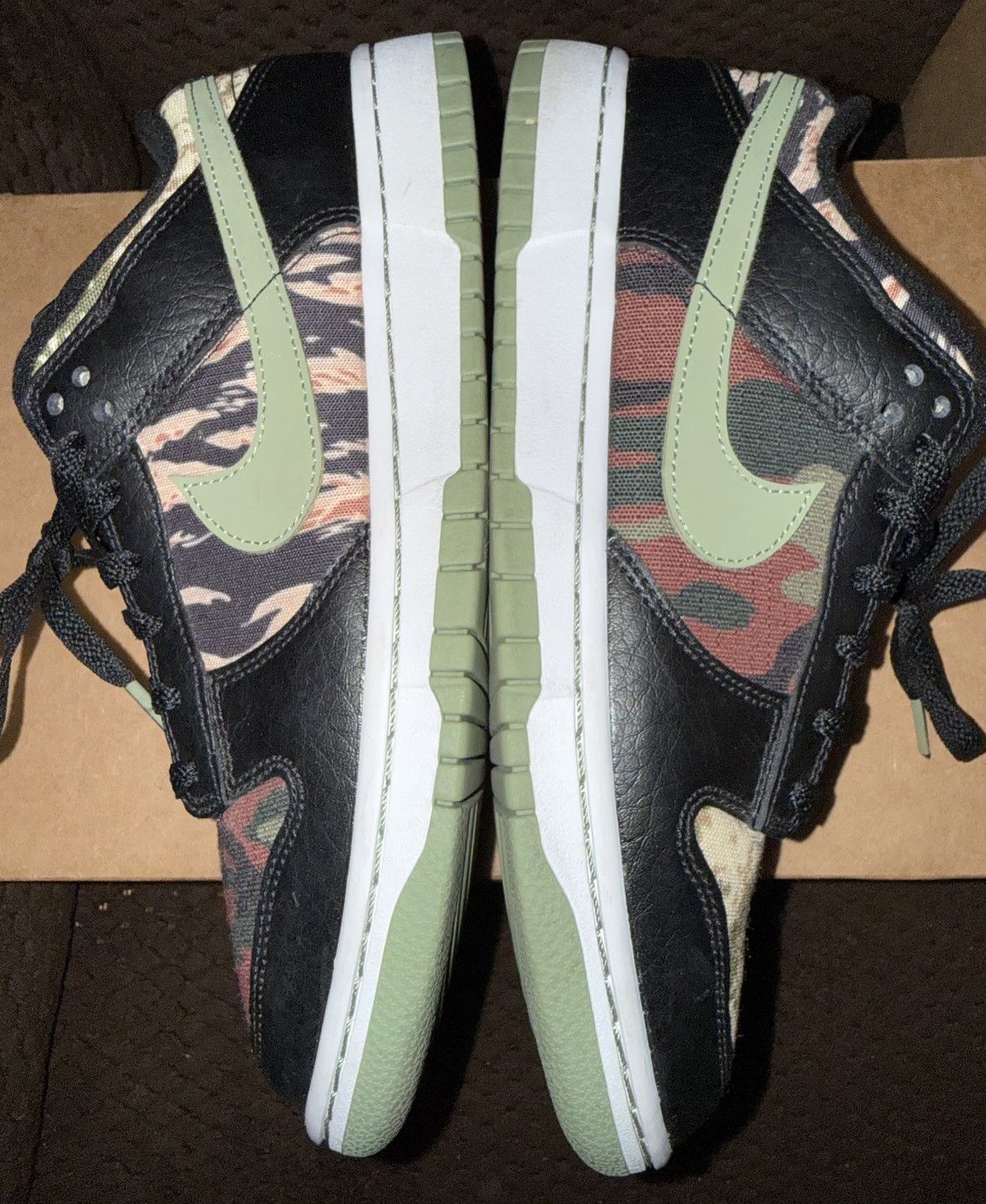 Nike Nike Dunk Low SE Black Multi Camo “Crazy Camo” sz9m VNDS!! Size US 9 / EU 42 - 5 Thumbnail