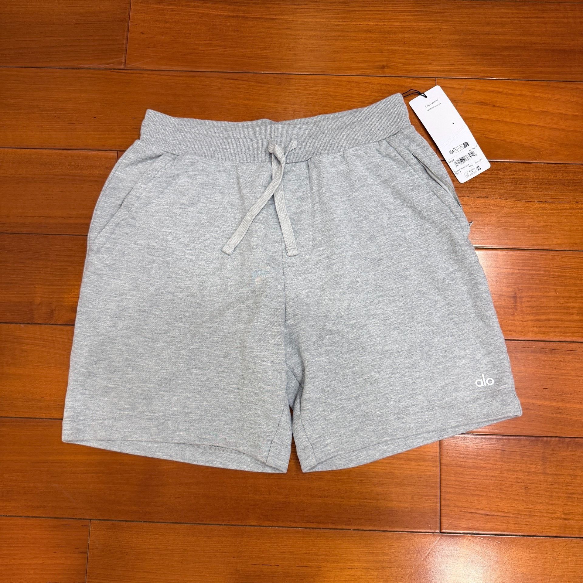 Alo Yoga Alo Yoga Heather Gray Yoga Shorts Size US 32 / EU 48 - 1 Thumbnail