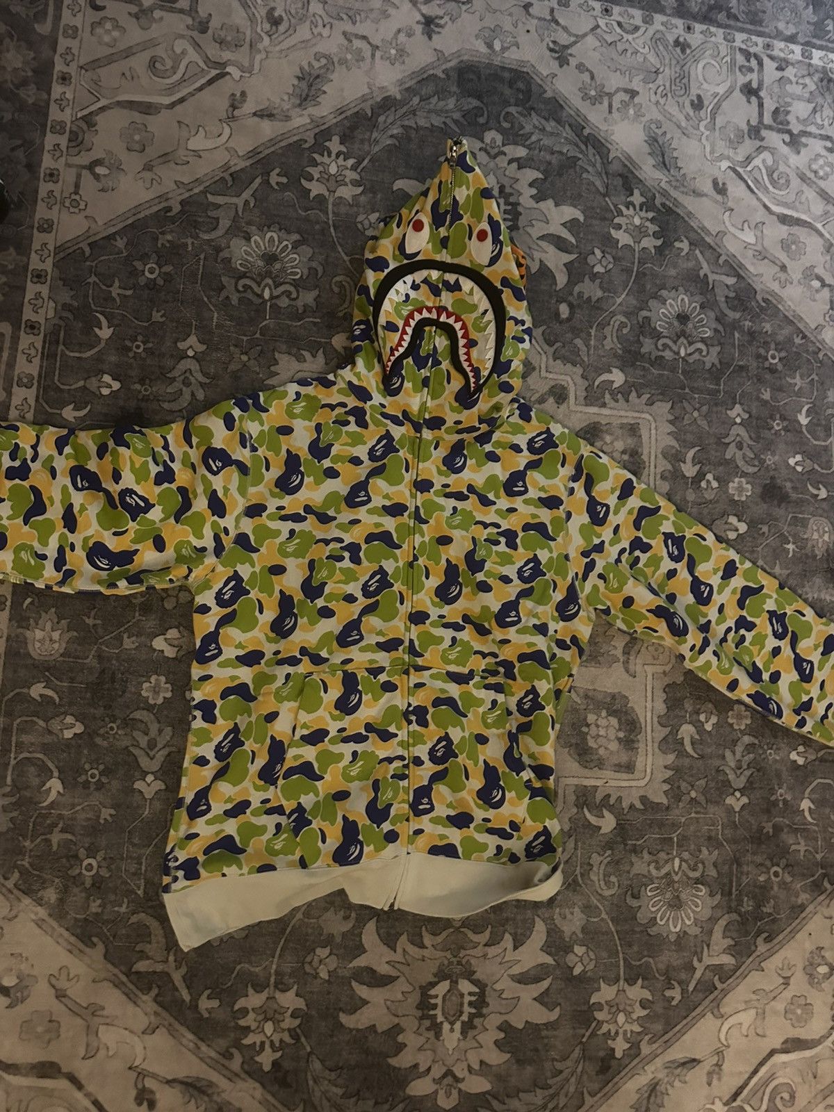 Bape BAPE Store New Jersey Separate Shark Full Zip Hoodie XXL Size US XXL / EU 58 / 5 - 2 Thumbnail