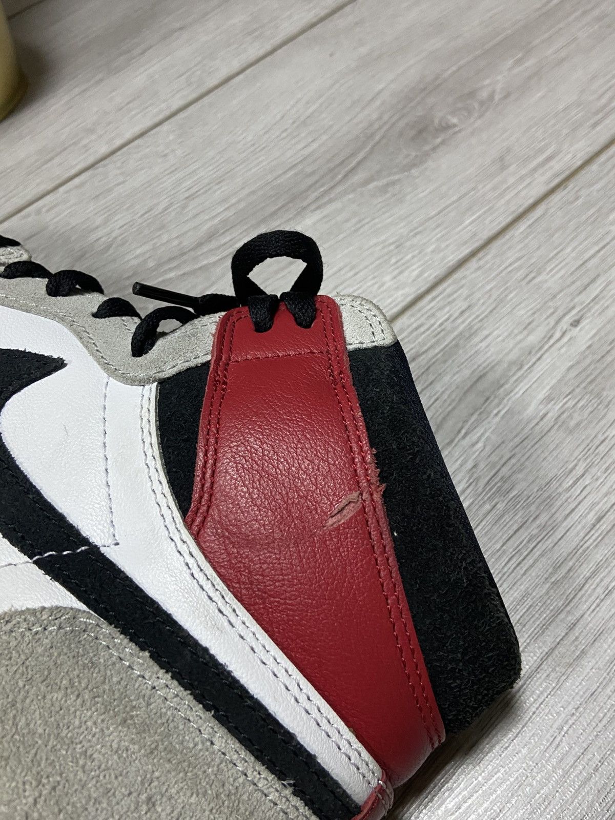 Jordan Brand Air Jordan 1 smoke grey high sneakers OG Size US 12 / EU 45 - 10 Thumbnail