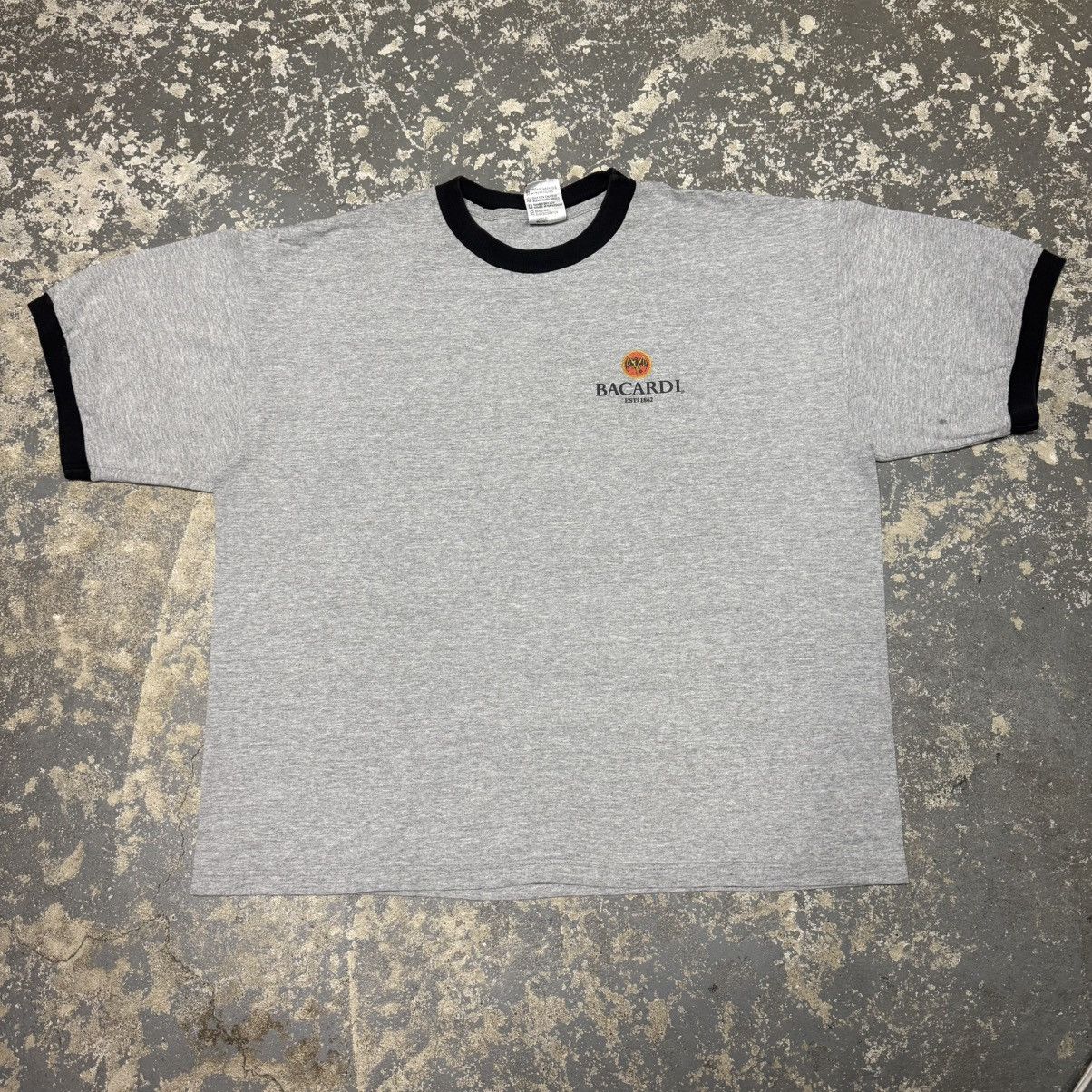 Vintage Vintage Bacardi Bat Grey Beer Alcohol Tshirt 90s Size US XL / EU 56 / 4 - 2 Thumbnail