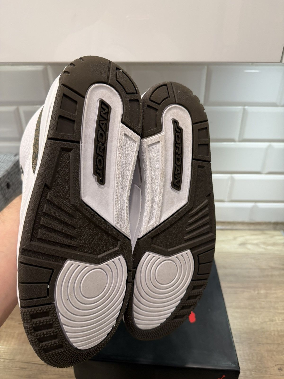 Jordan Brand Jordan 3 Mocha Size US 10.5 / EU 43-44 - 7 Thumbnail