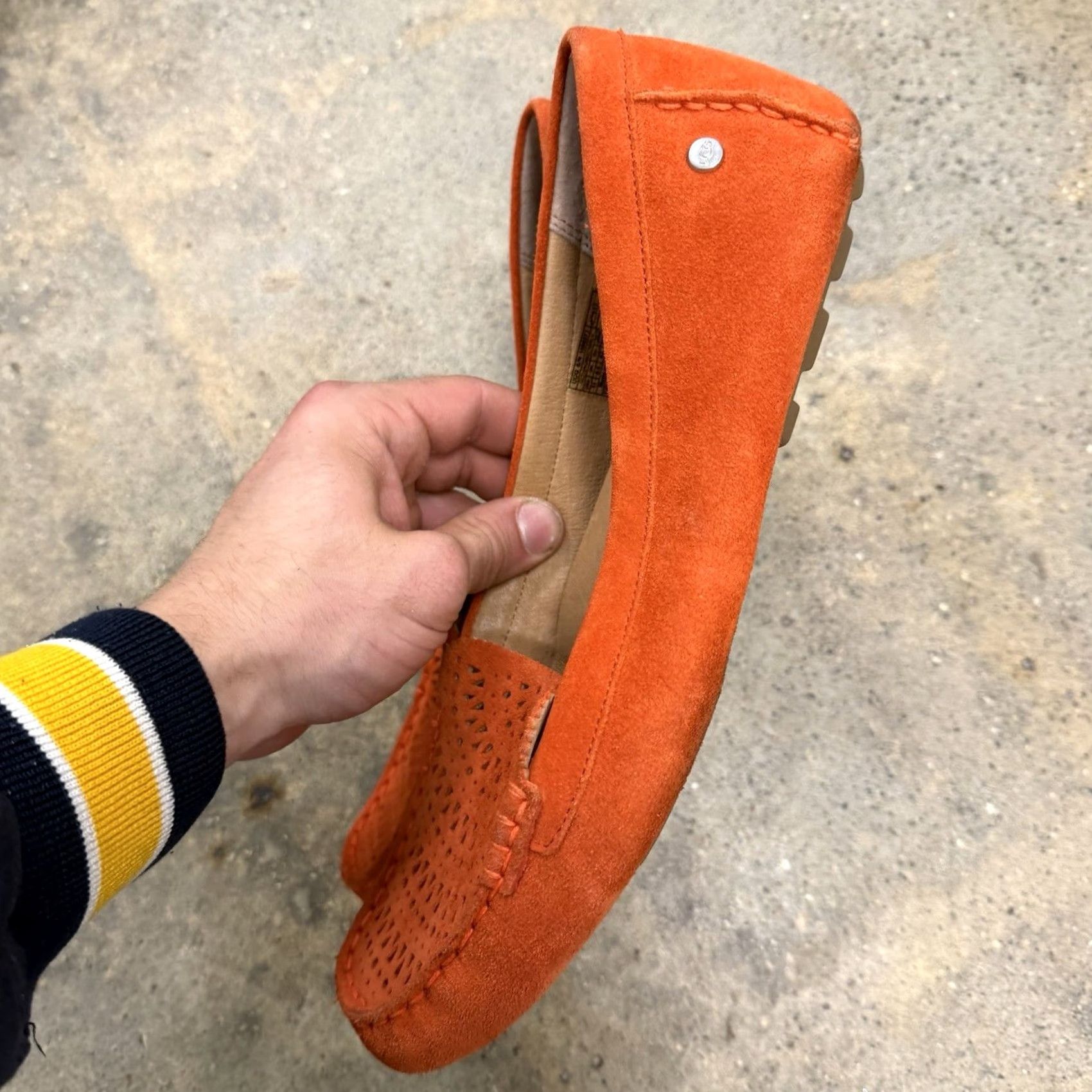 Ugg UGG Slip On Loafer Shoes Women’s Size 11 Orange Suede Flat Slip On Women Shoes Loafer SN1098271 Size US 10 / IT 40 - 6 Thumbnail