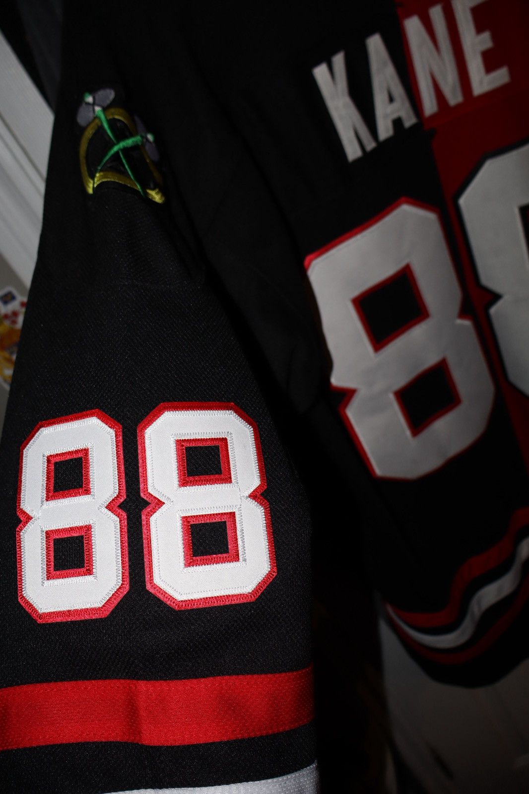Other CUSTOM BLACKHAWKS patrick kane skull jersey Size US XL / EU 56 / 4 - 4 Thumbnail