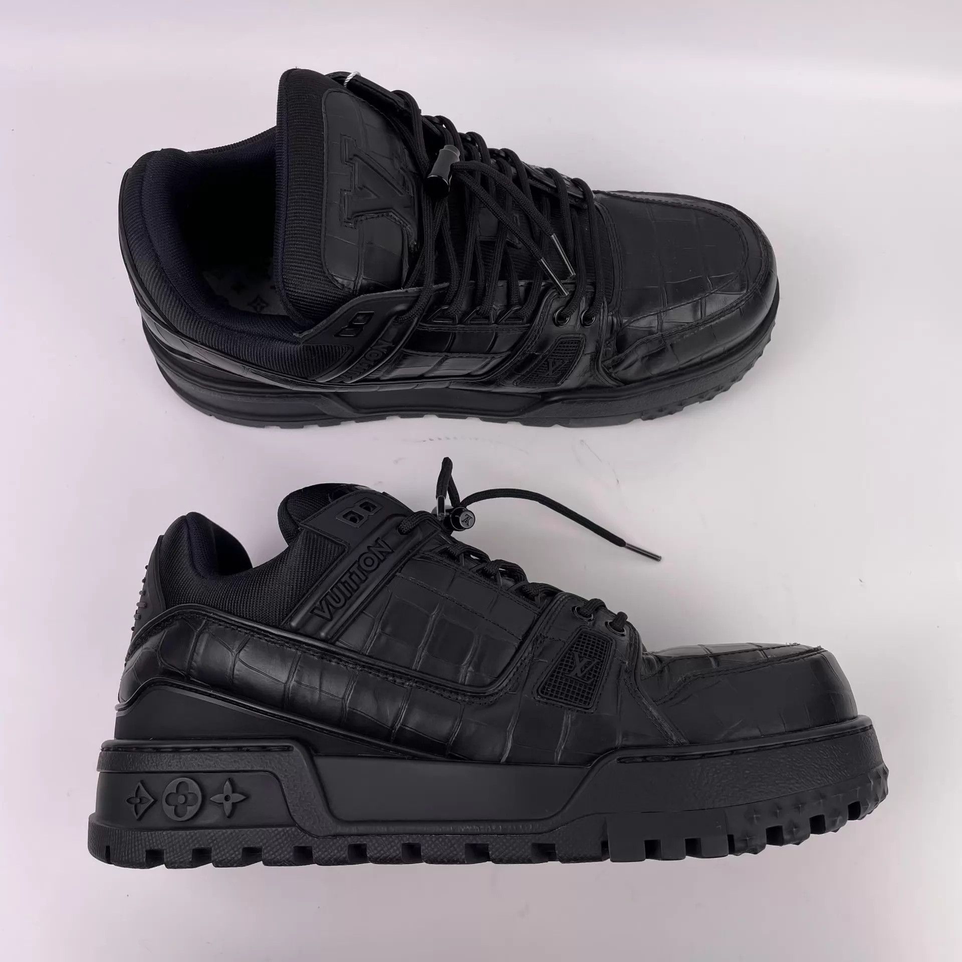 Louis Vuitton LV Croc Embossed Calfskin Black uk9 New Pump Size US 10 / EU 43 - 4 Thumbnail
