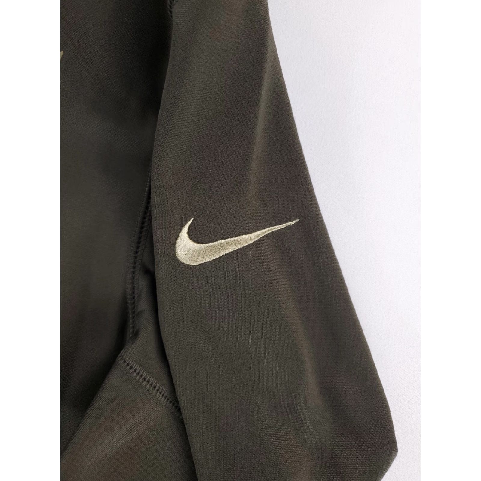 Nike **Nike New Orleans Saints Men's L Size Onfield Camo Hoodie** User: **New Orleans Saints Nike Men's L Size Onfield Camo Hoodie** Size US L / EU 52-54 / 3 - 4 Thumbnail