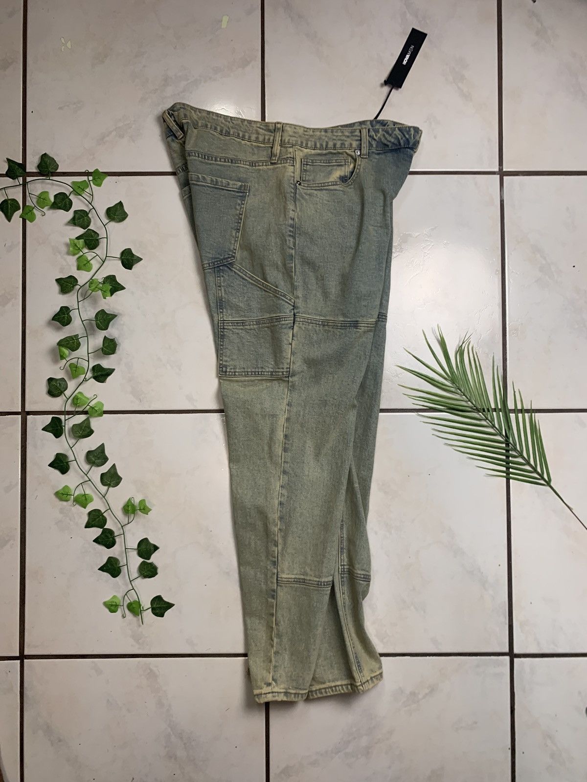 Fashion Nova Carpenter Loose Taper Jeans Size US 36 / EU 52 - 4 Thumbnail