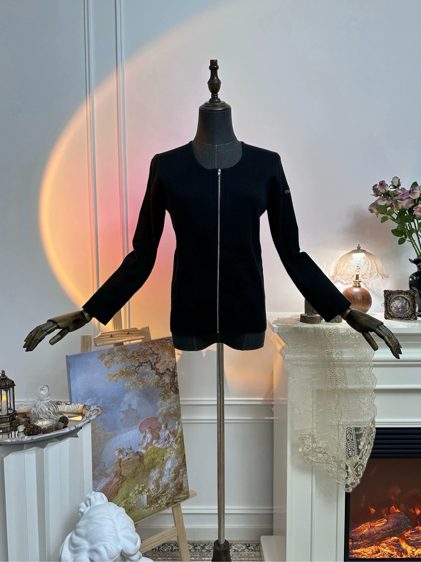 Chanel CHANEL Black Wool Knit Cardigan w/ Studs - Size 36 Size XS / US 0-2 / IT 36-38 - 5 Thumbnail