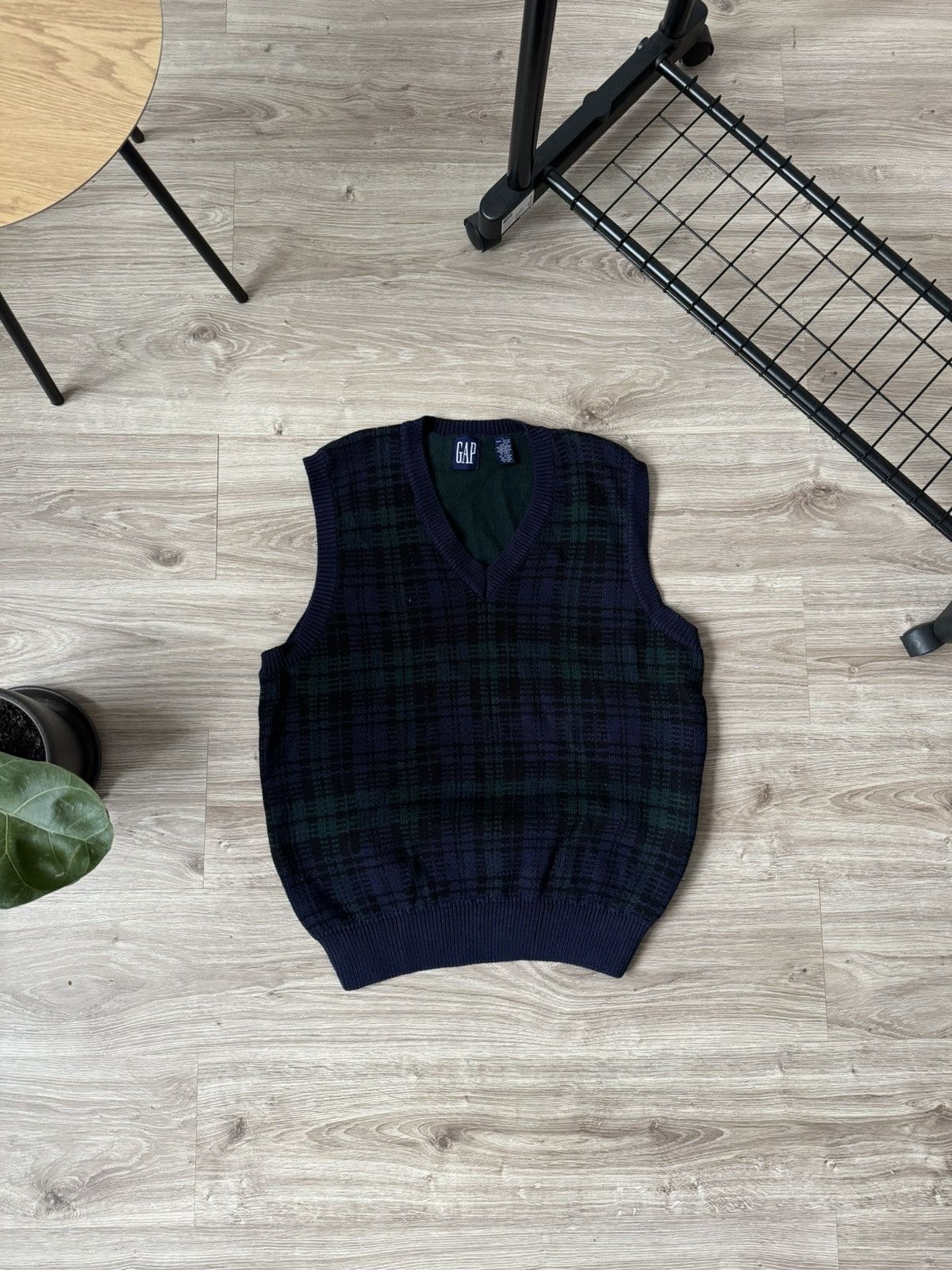 Gap Vintage 90s Gap Knit Vest Sweater Size US L / EU 52-54 / 3 - 1 Thumbnail