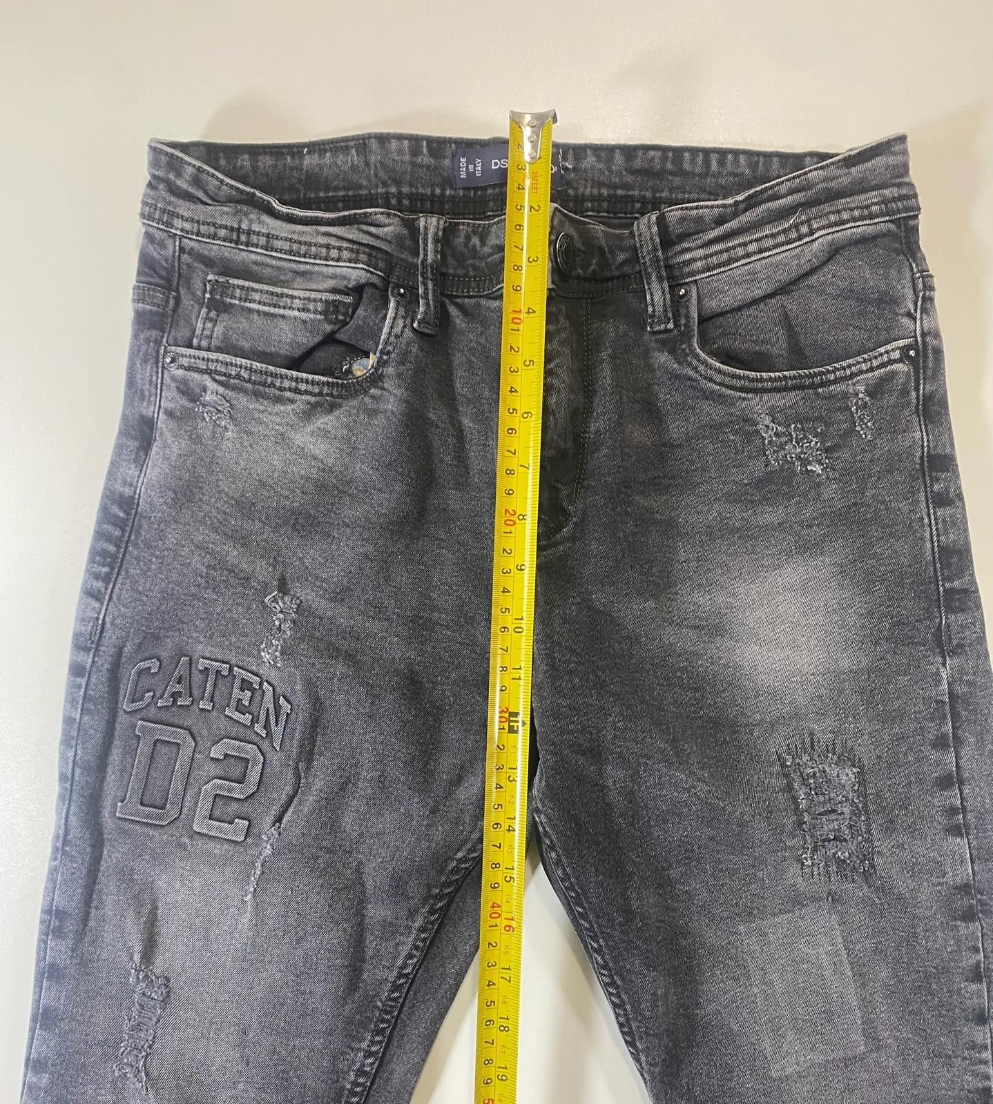 Dsquared2 Dsquared2 Distressed Black Denim Jeans with CATEN D2 Patch Size US 32 / EU 48 - 3 Thumbnail