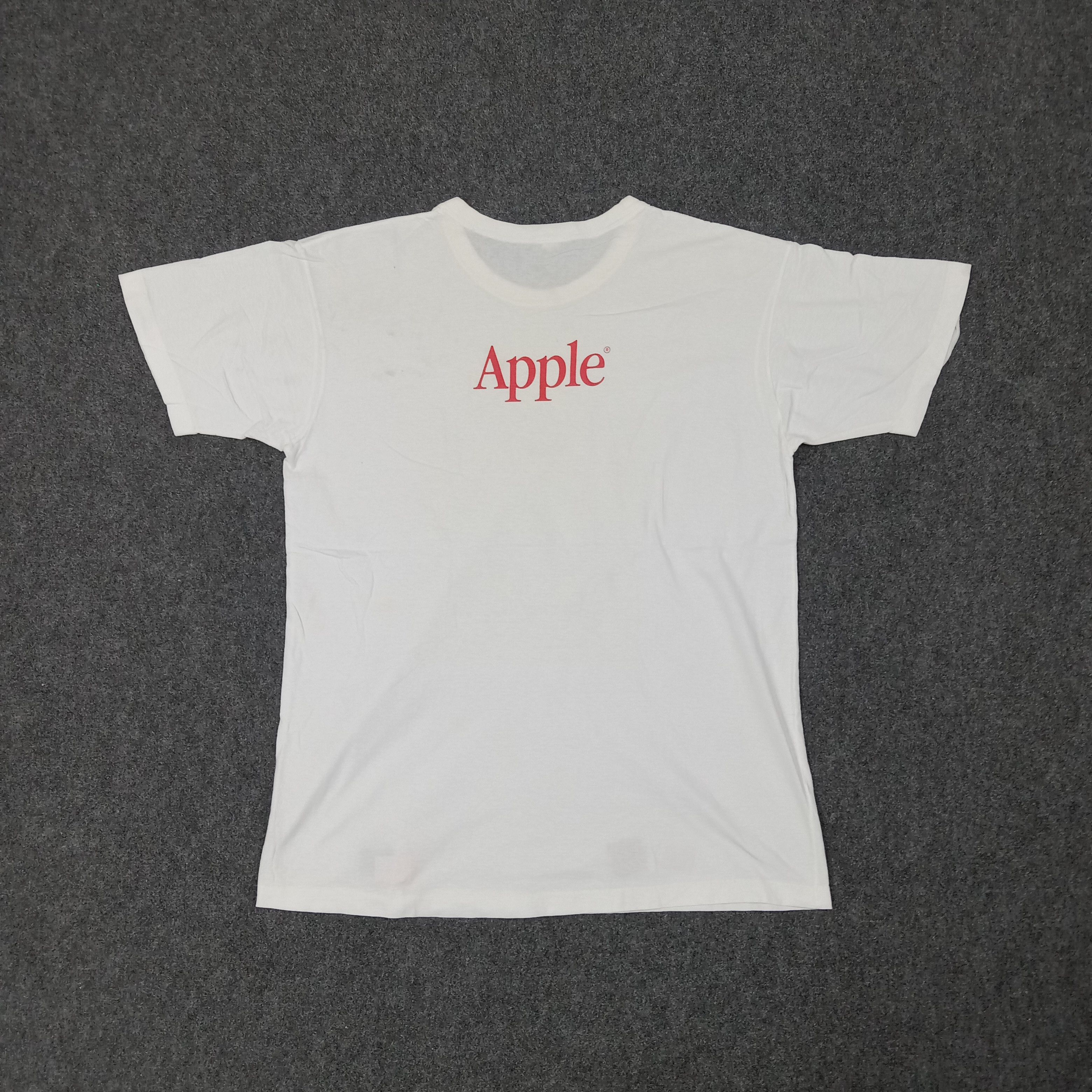 Apple Macintosh by Apple Product Promo Vintage Tshirt C259N10 Size US M / EU 48-50 / 2 - 5 Thumbnail