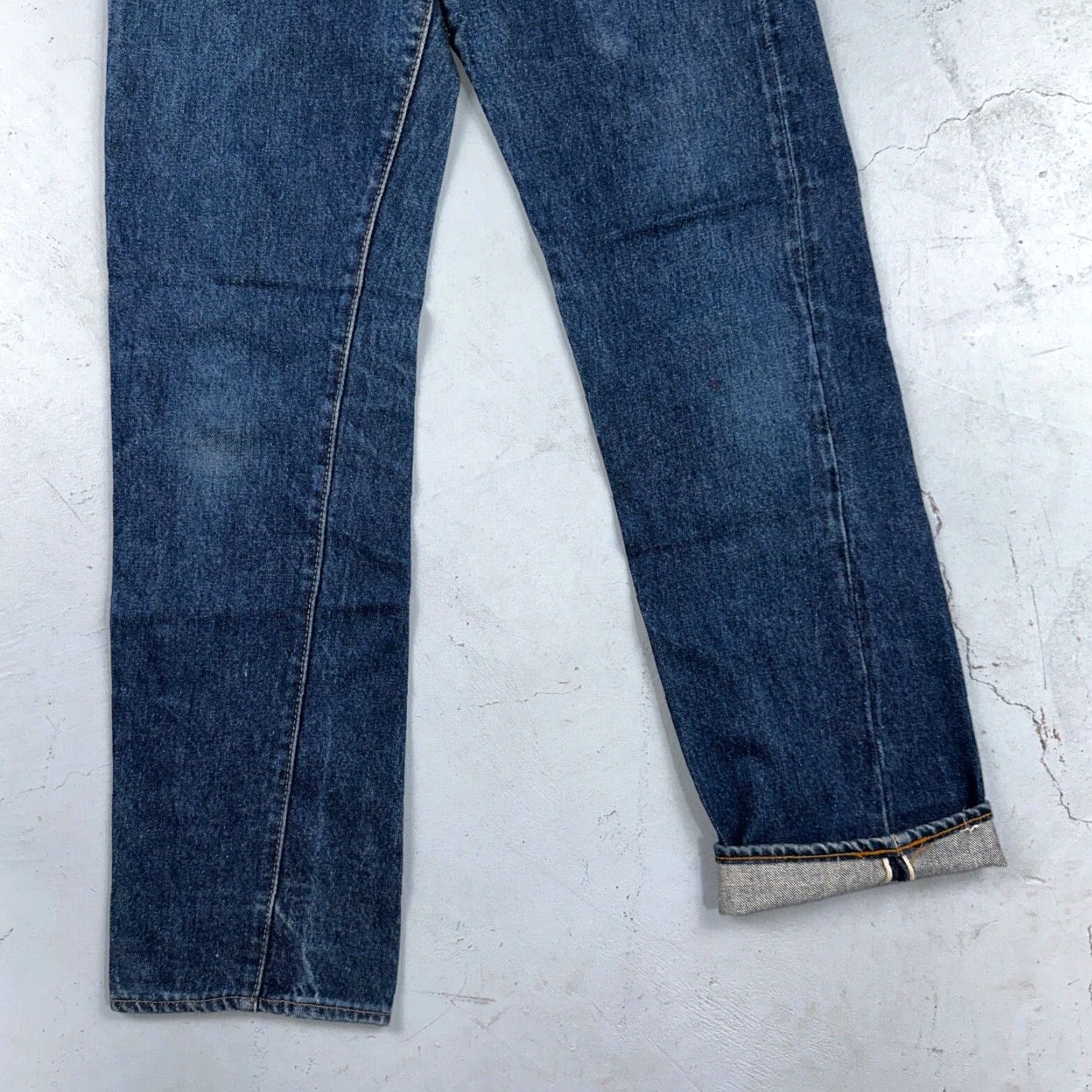Levi's VINTAGE Levi's 501 Jeans (XX) 80s USA Dark Wash Blue Selvedge 27x34 27x34 Button Denim Straight Mens Size US 27 - 3 Thumbnail
