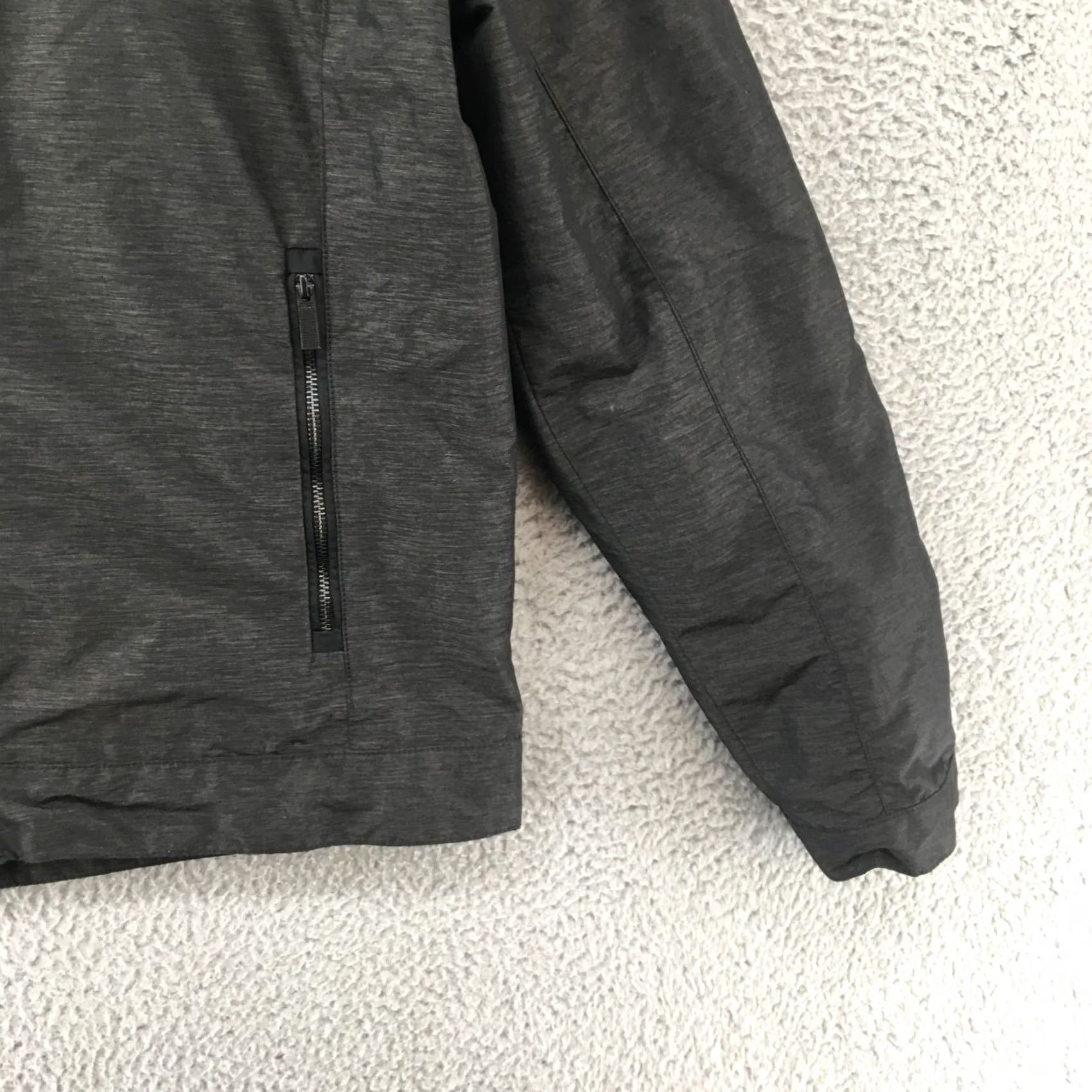 Calvin Klein Calvin Klein Full Zip Jacket Mens L Gray Zip Pockets Long Sleeve Windbreaker Casual Fall Spring Summer Size US L / EU 52-54 / 3 - 3 Thumbnail