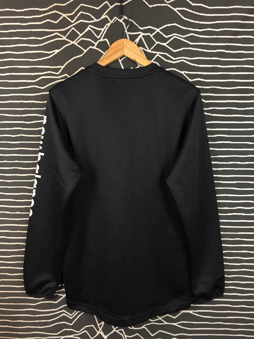 New Balance New Balance Geometric Paneled V-Neck Long Sleeve Jersey Size US L / EU 52-54 / 3 - 6 Thumbnail