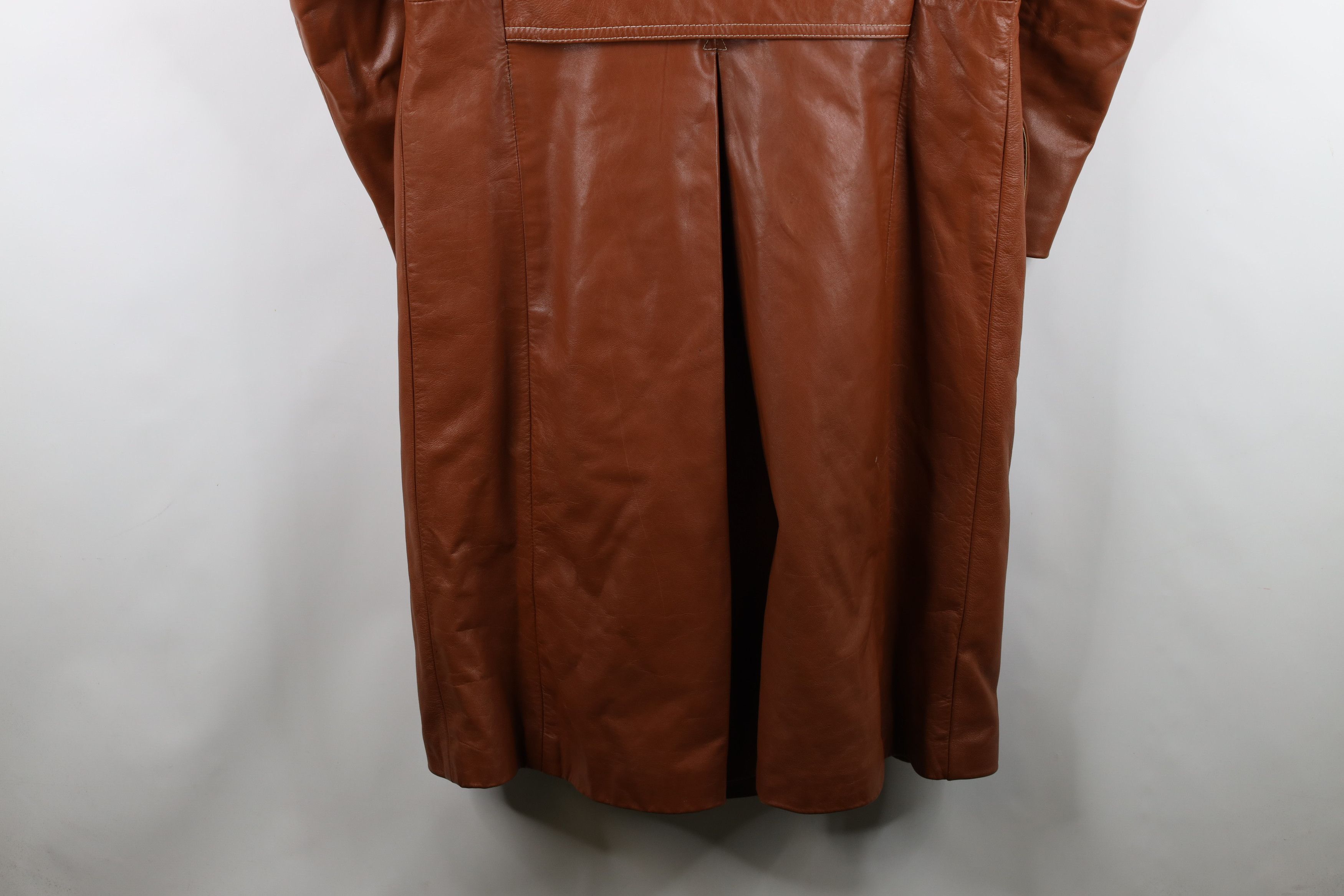 Vintage Vintage 60s 70s Streetwear Trim Leather Trench Coat Jacket Size US XL / EU 56 / 4 - 15 Thumbnail