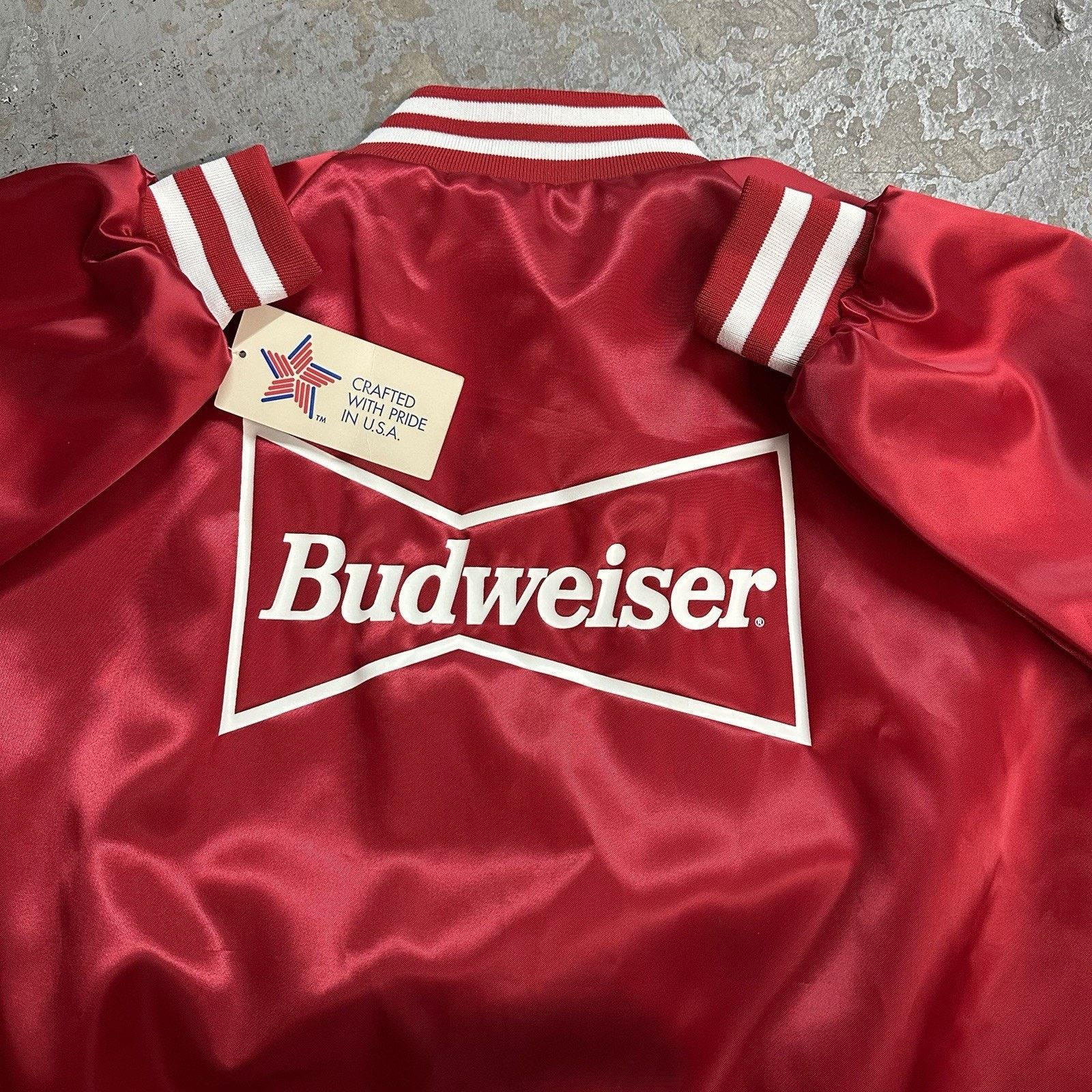 Budweiser × Vintage NWT Vintage 80s Budweiser Beer Red Bomber Satin Jacket XL Size US XL / EU 56 / 4 - 1 Thumbnail